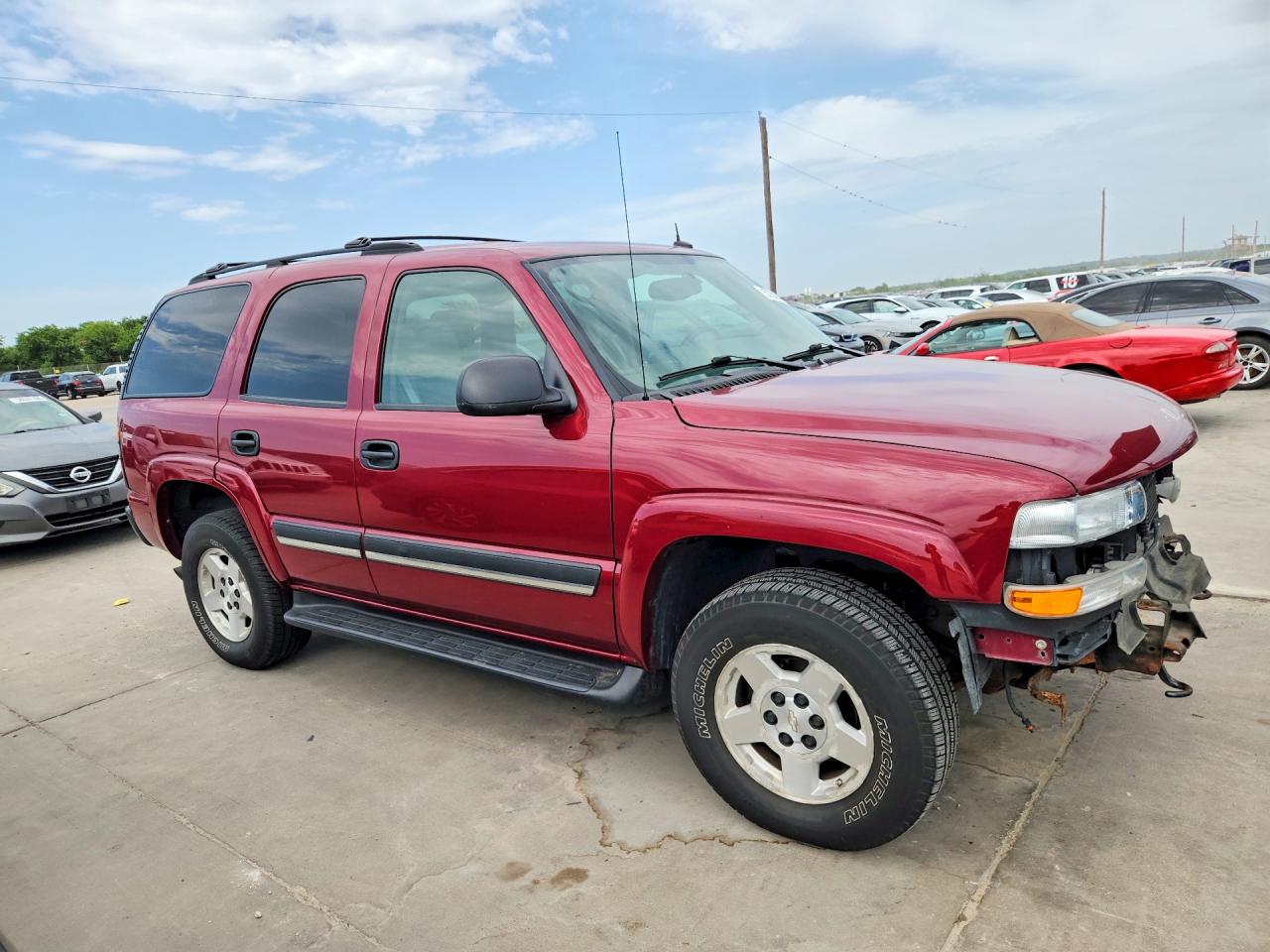 2004 Chevrolet Tahoe K1500 Burgundy vin: 1GNEK13ZX4J213240