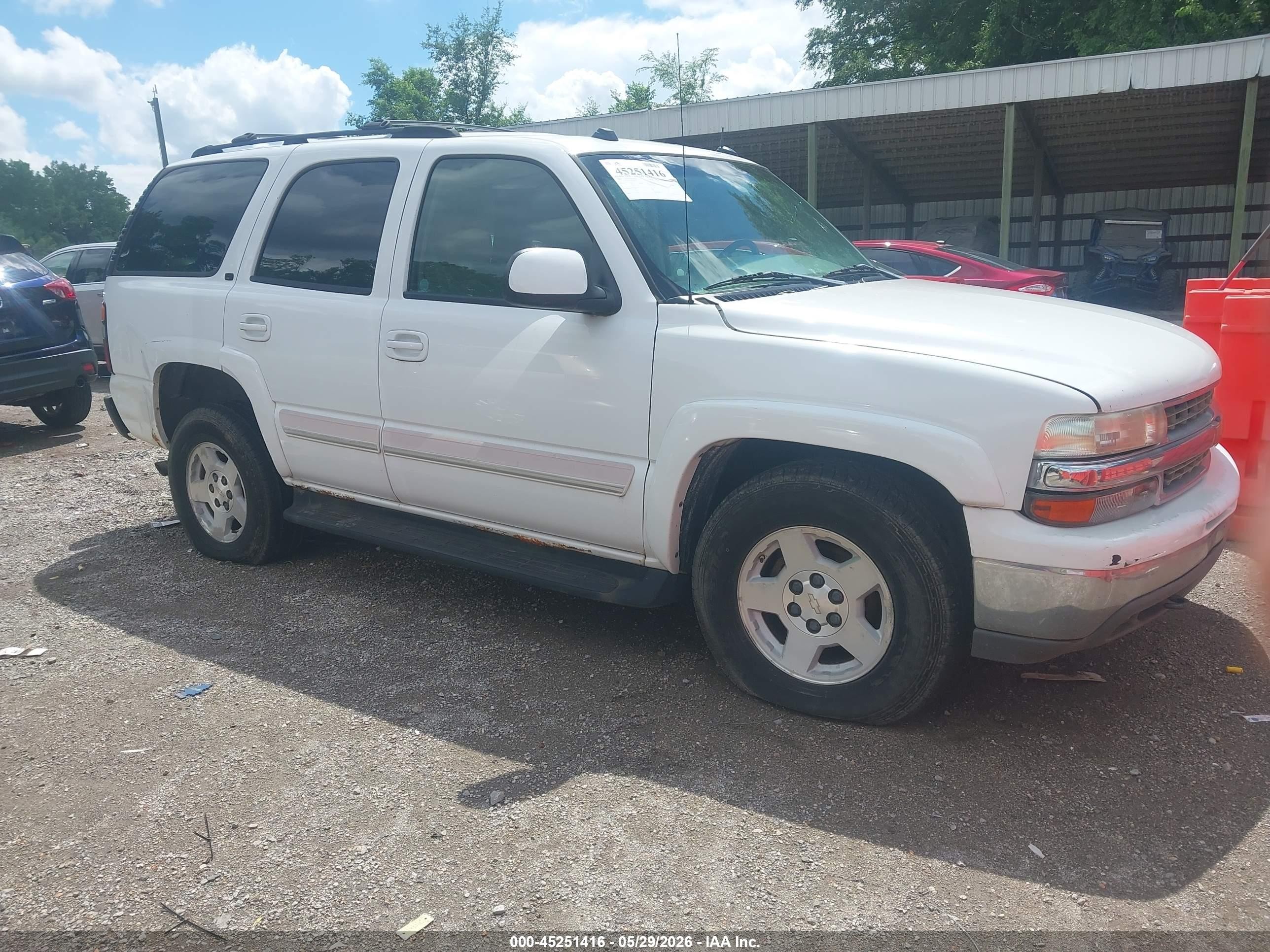 2004 Chevrolet Tahoe Lt White vin: 1GNEK13ZX4J306775