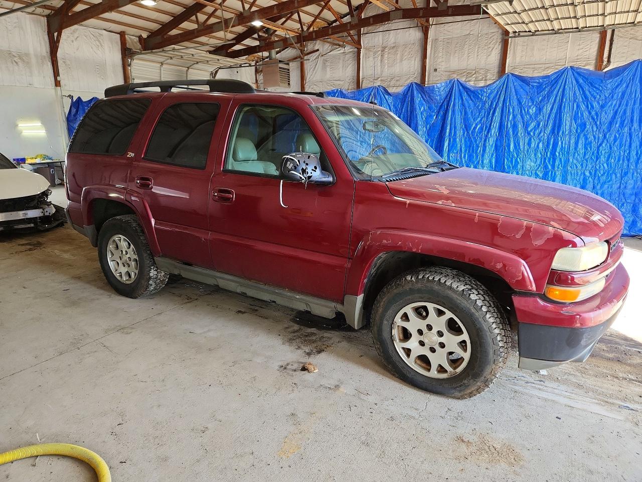 2004 Chevrolet Tahoe K1500 Maroon vin: 1GNEK13ZX4R155227