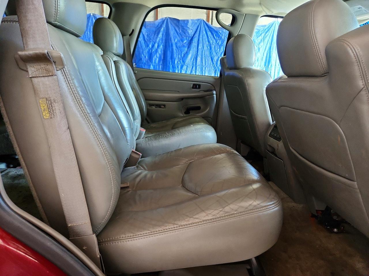 2004 Chevrolet Tahoe K1500 Maroon vin: 1GNEK13ZX4R155227