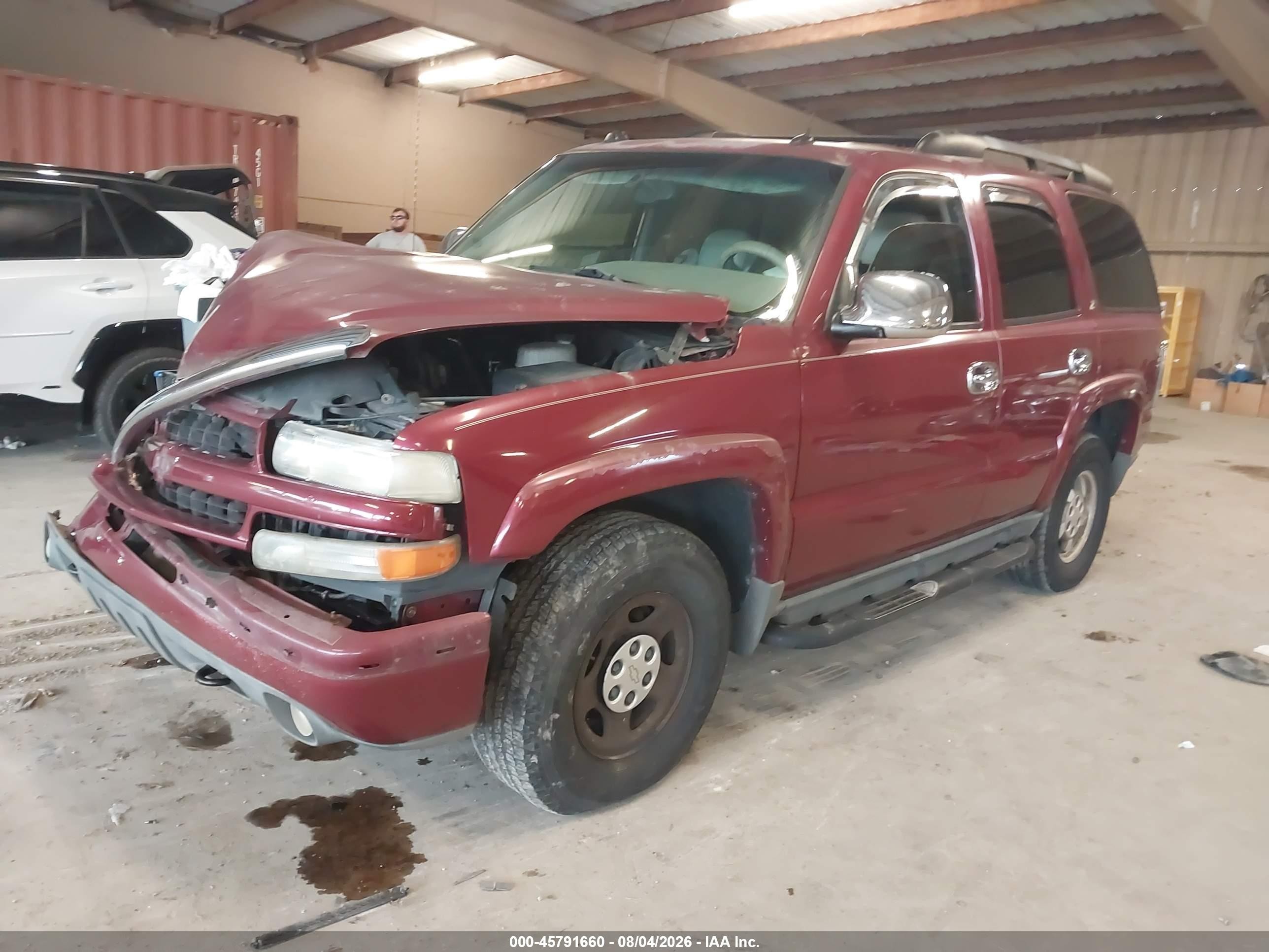 2004 Chevrolet Tahoe Z71 Red vin: 1GNEK13ZX4R197929