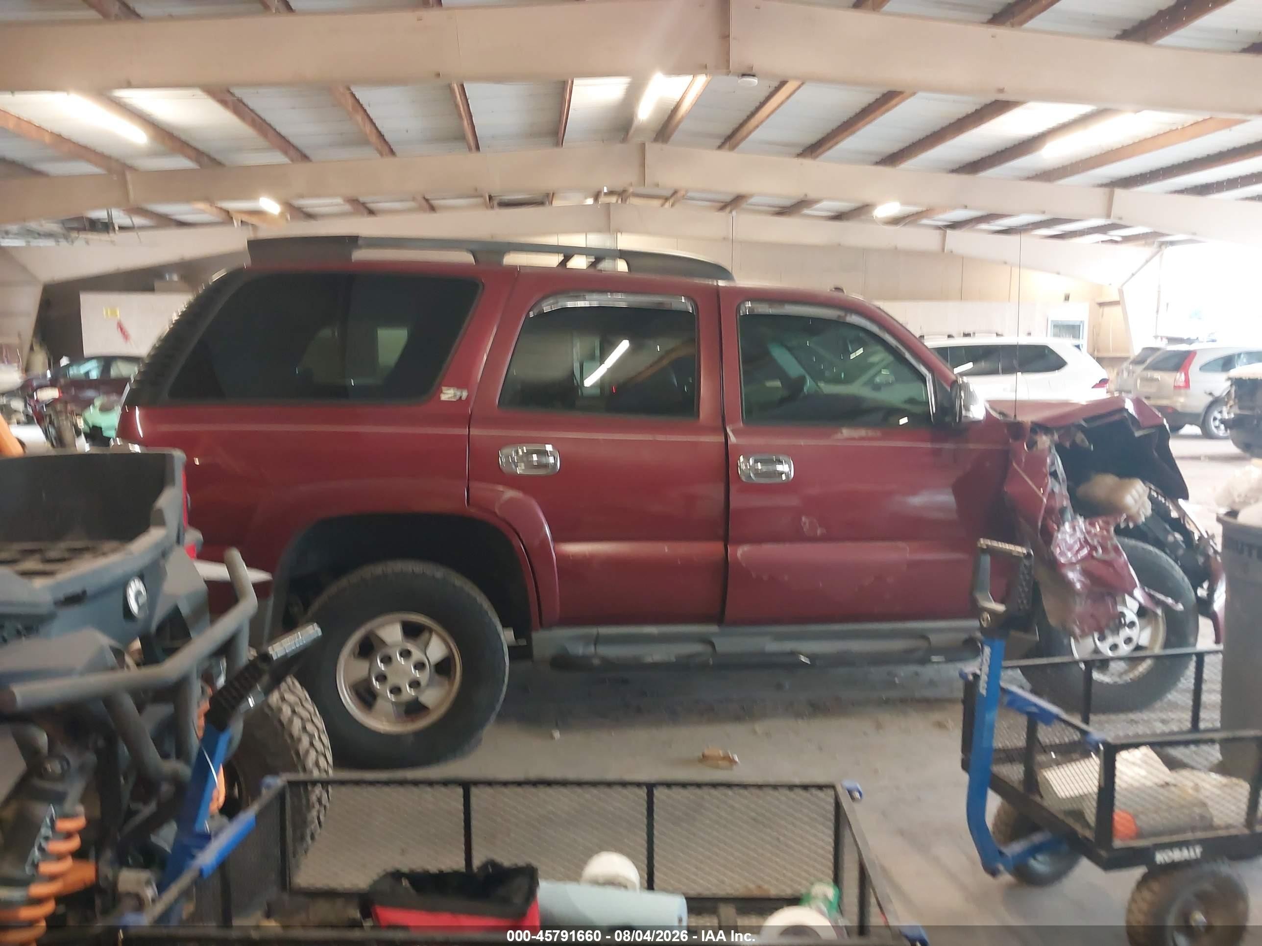 2004 Chevrolet Tahoe Z71 Red vin: 1GNEK13ZX4R197929