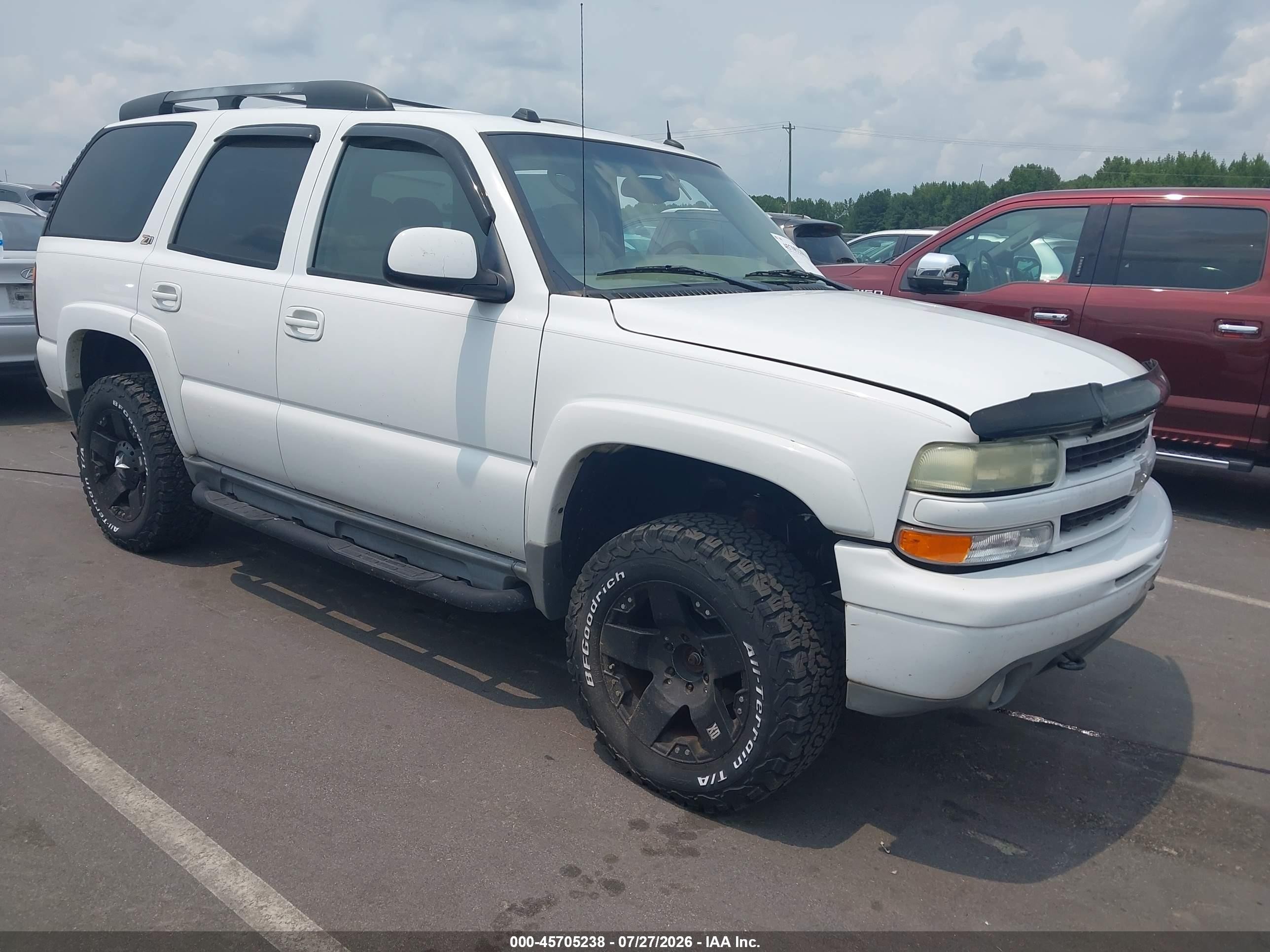 2004 Chevrolet Tahoe Z71 White vin: 1GNEK13ZX4R232338