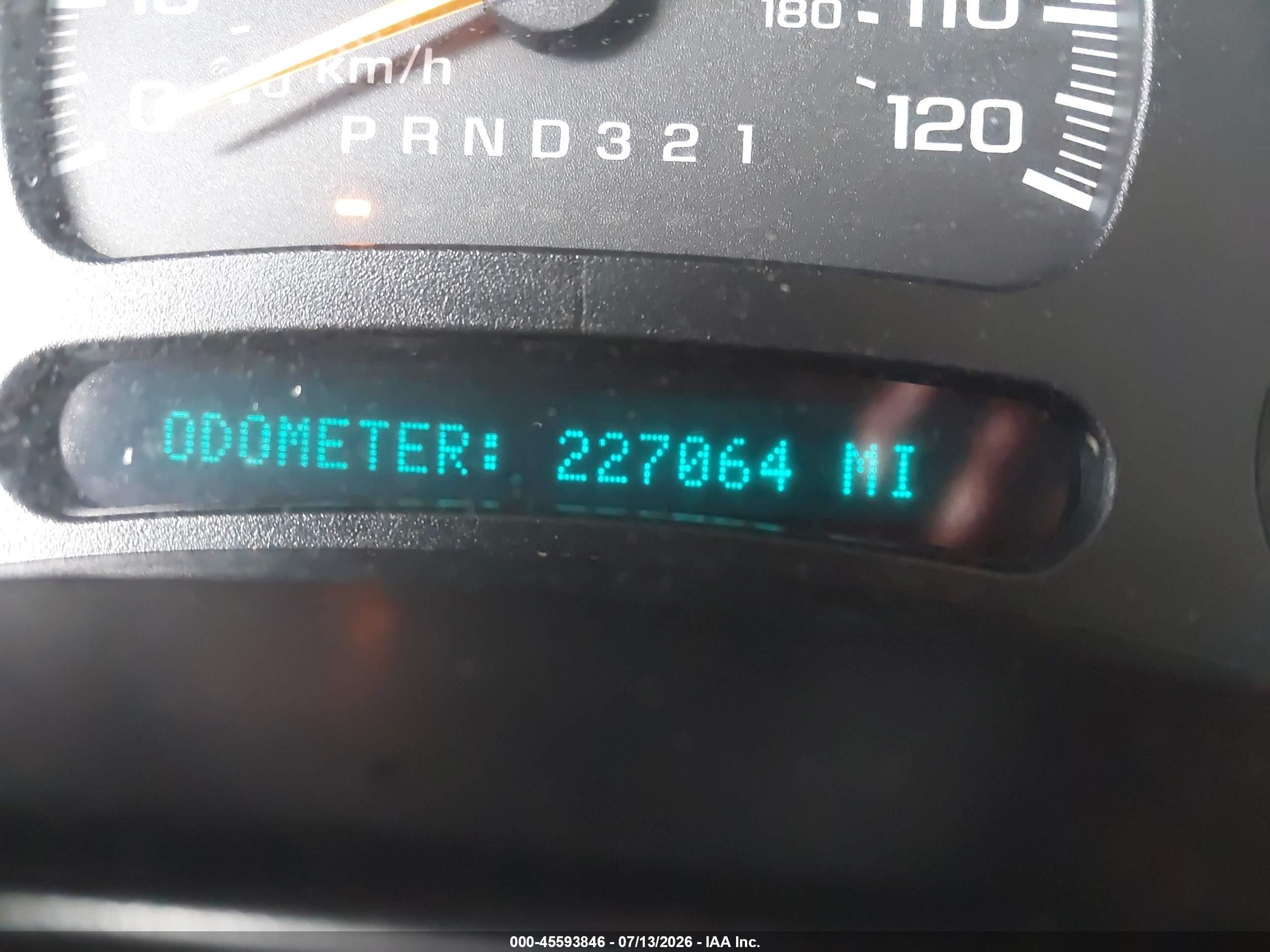 2006 Chevrolet Tahoe Z71 White vin: 1GNEK13ZX6R132730