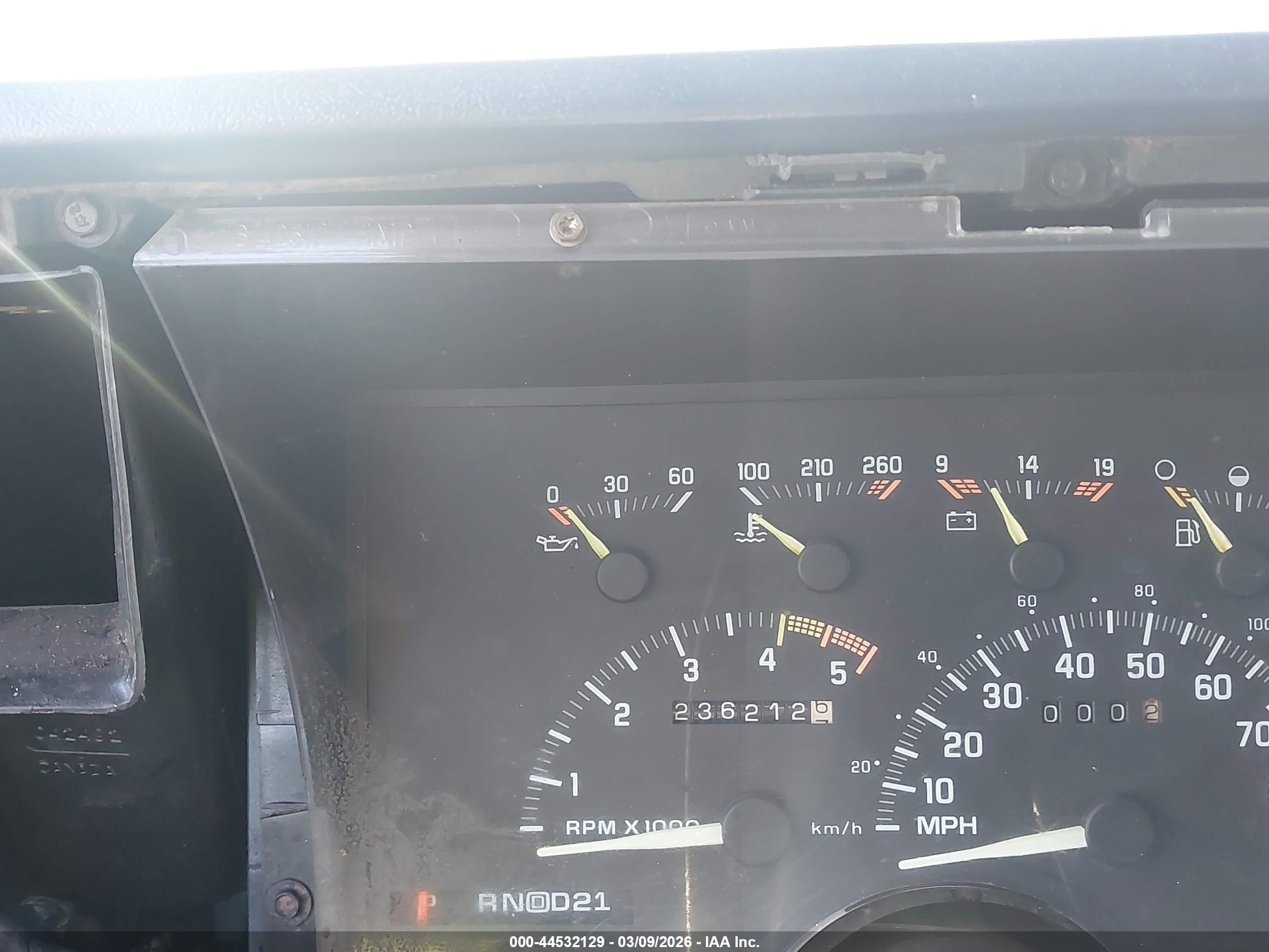 1992 Chevrolet Blazer K1500 White vin: 1GNEK18K0NJ333643
