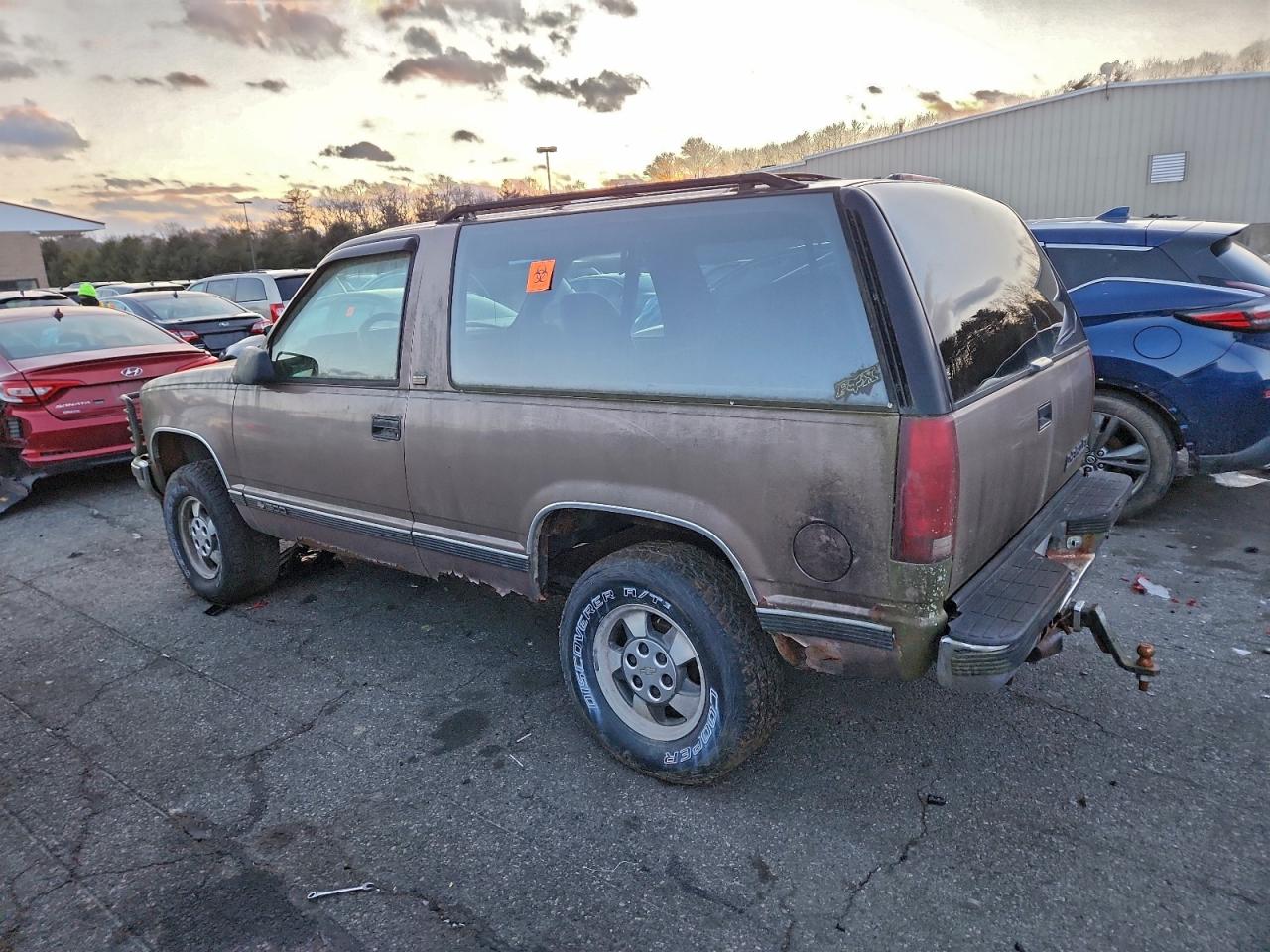 1994 Chevrolet Blazer K1500 Tan vin: 1GNEK18K0RJ353140