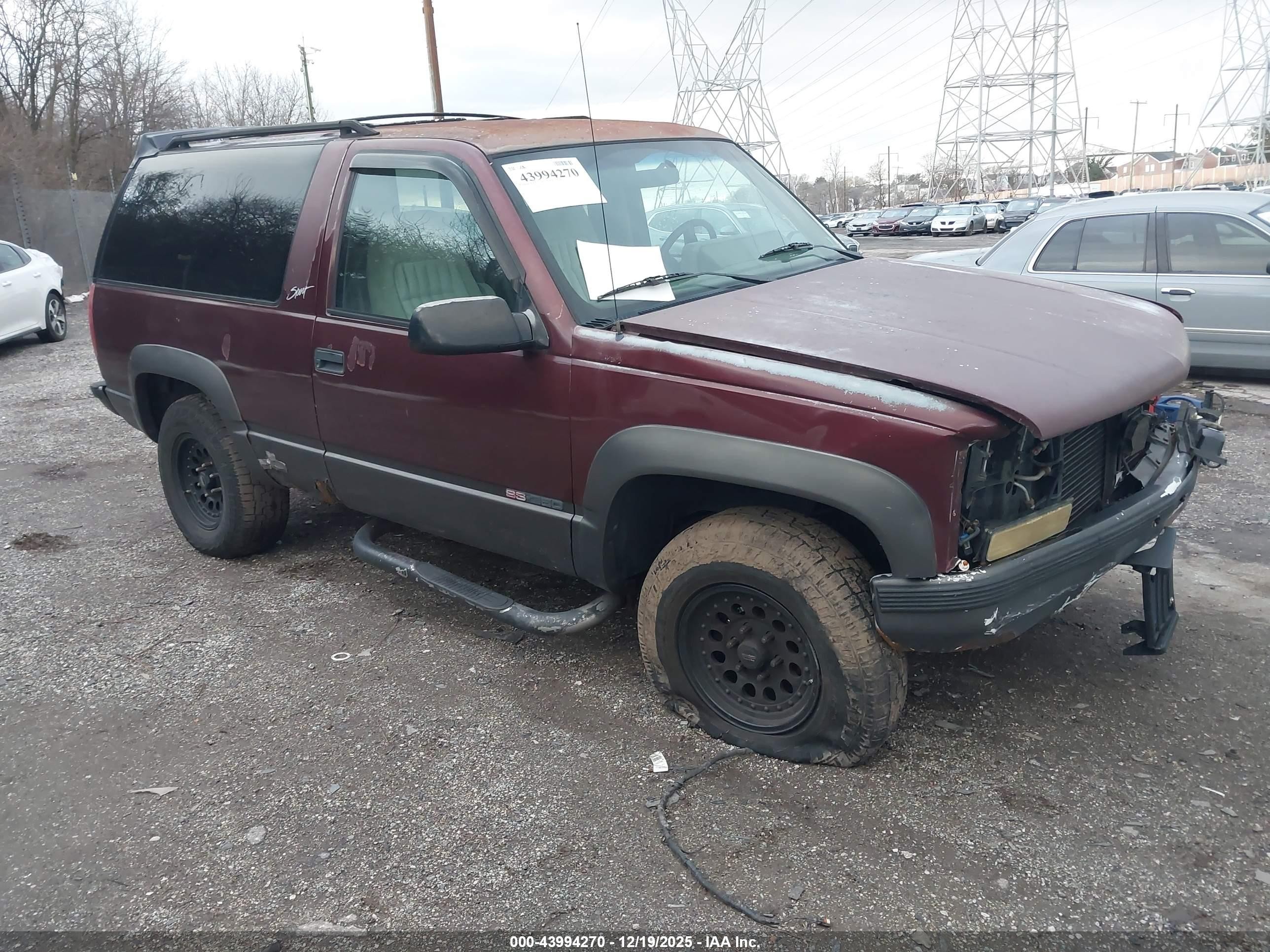 1994 Chevrolet Blazer K1500 Red vin: 1GNEK18K2RJ405741