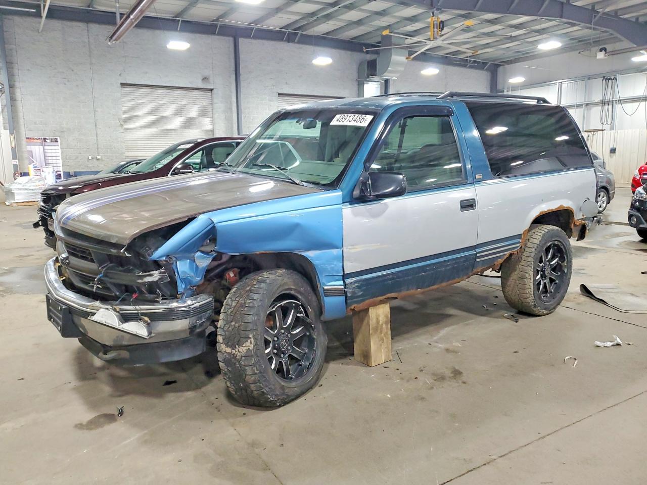 1994 Chevrolet Blazer K1500 Two Tone vin: 1GNEK18K2RJ416349