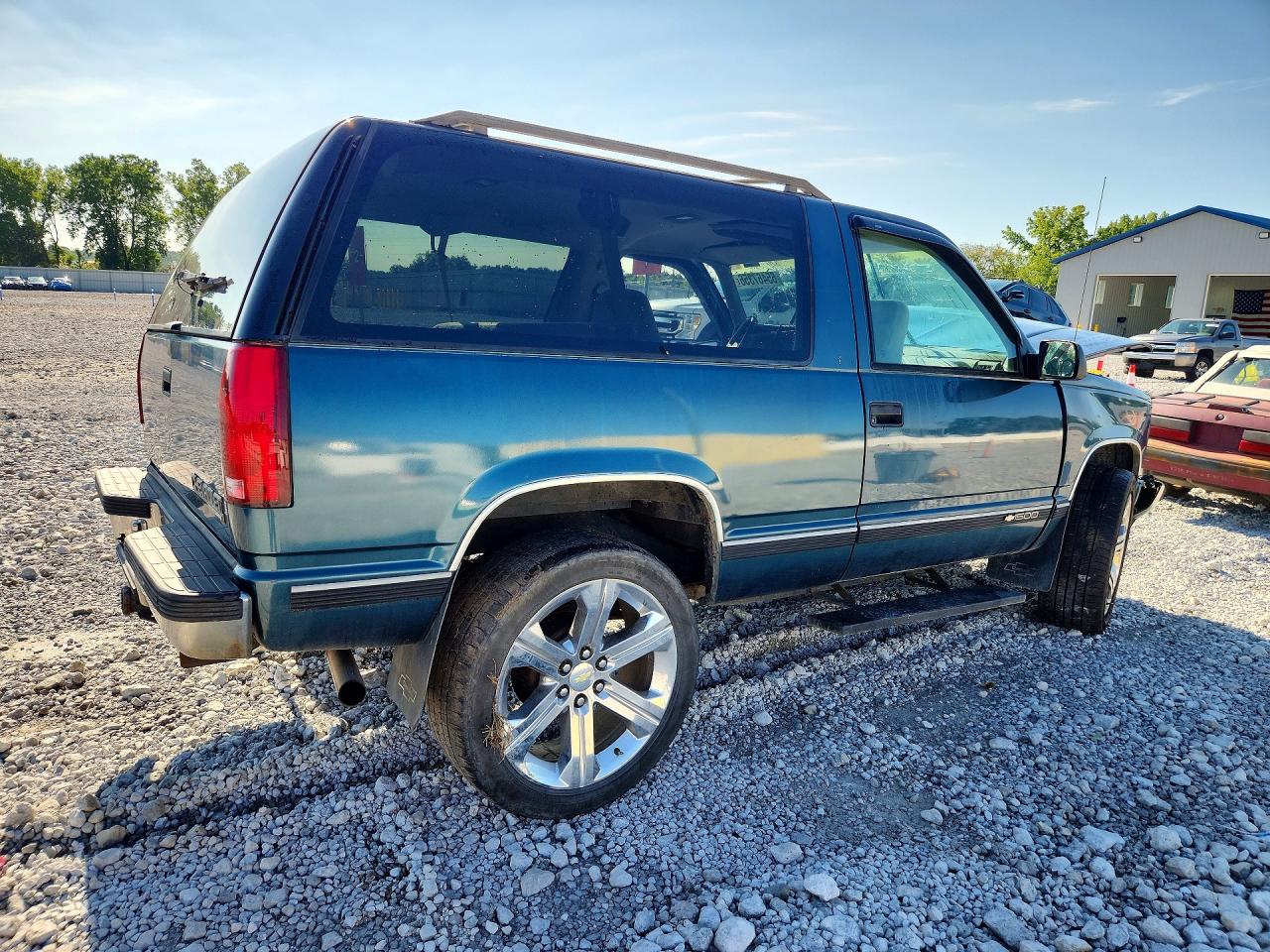1994 Chevrolet K1500 Blazer Blue vin: 1GNEK18K3RJ446086