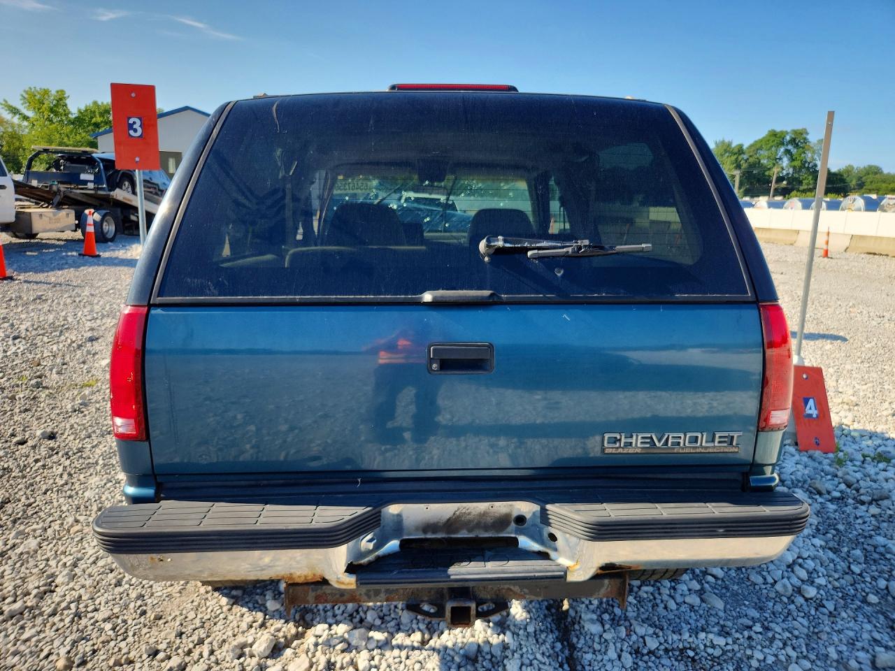 1994 Chevrolet K1500 Blazer Blue vin: 1GNEK18K3RJ446086