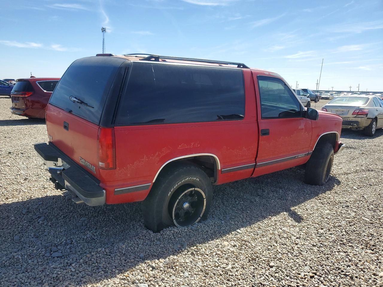 1994 Chevrolet Blazer K1500 Red vin: 1GNEK18K4RJ409662