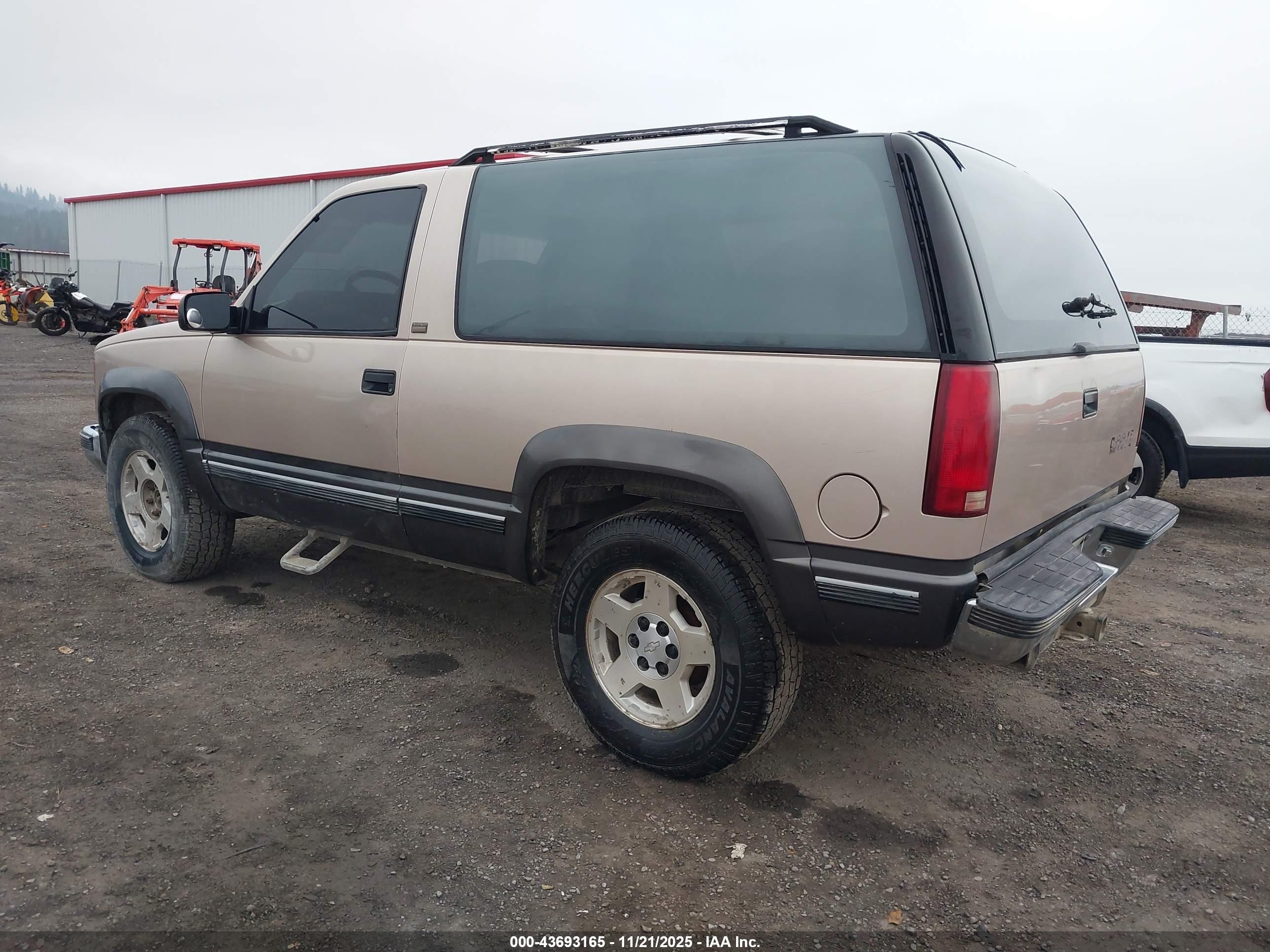 1992 Chevrolet Blazer K1500 Tan vin: 1GNEK18K6NJ340208