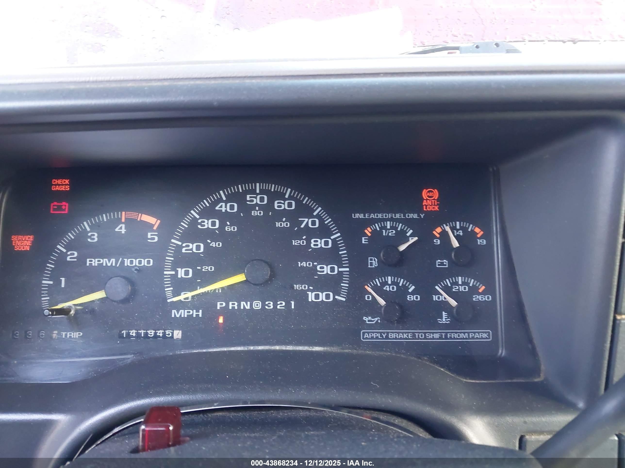 1995 Chevrolet Tahoe K1500 Темно-бордовый vin: 1GNEK18KXSJ348789