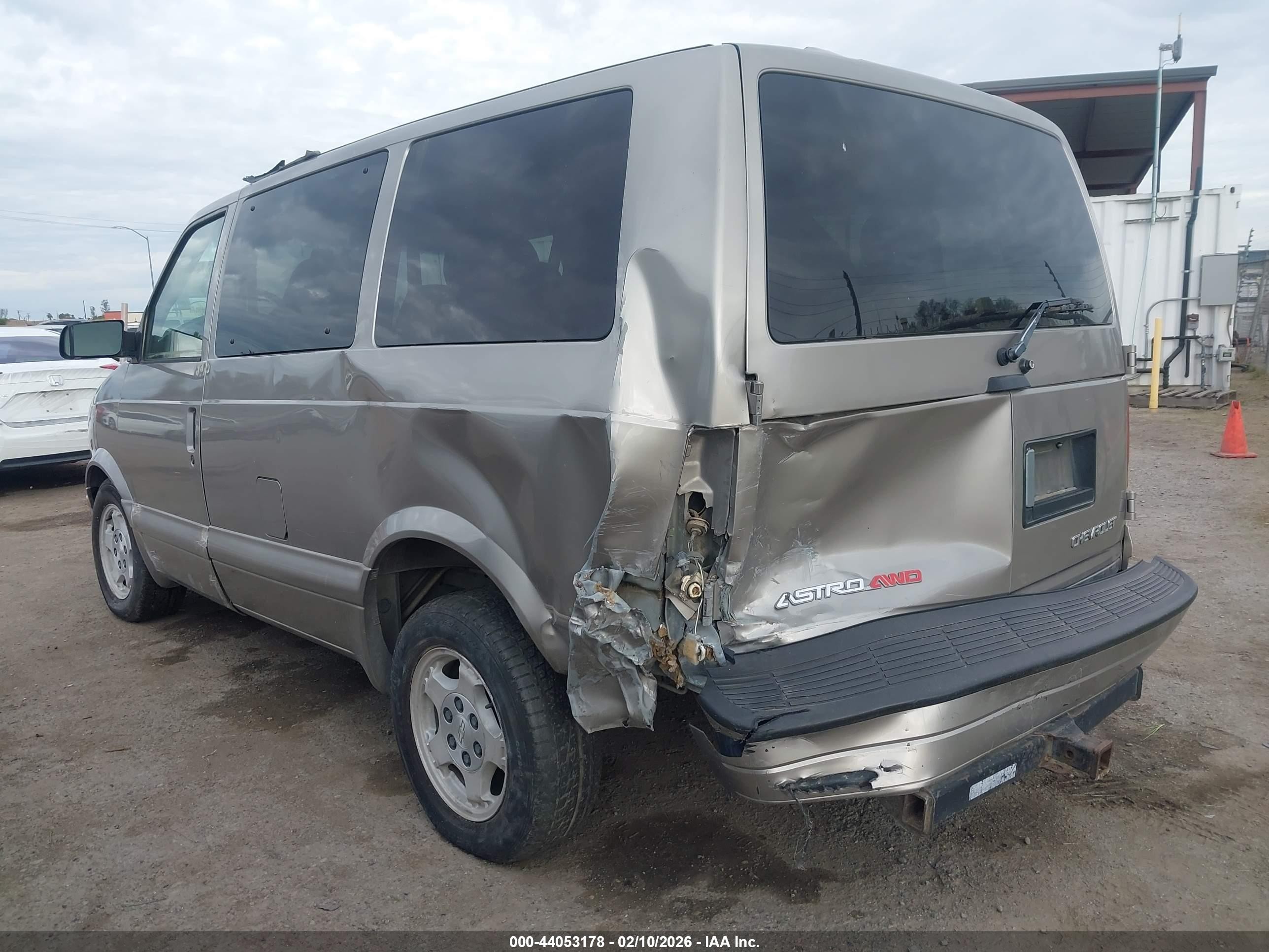 2004 Chevrolet Astro   Gray vin: 1GNEL19X14B128980
