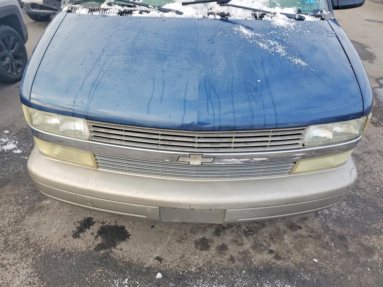 2004 Chevrolet Astro Blue vin: 1GNEL19X34EB12426