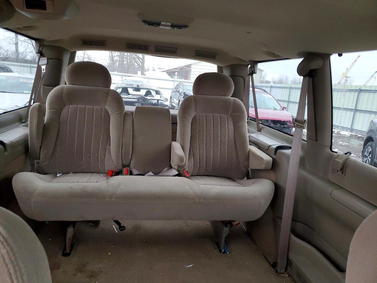 2004 Chev Astro Blue vin: 1GNEL19X64B104884