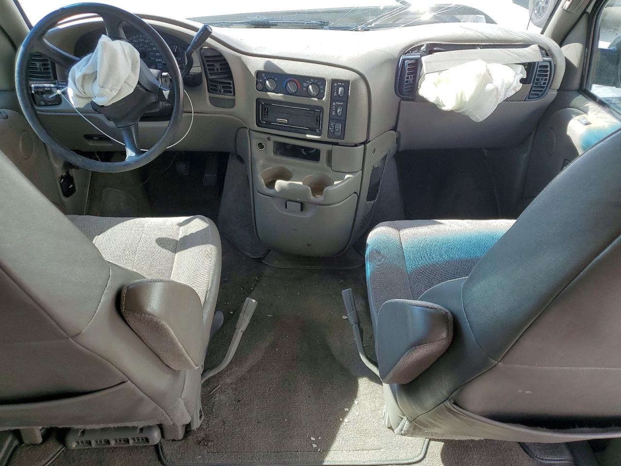 2005 Chevrolet Astro Белый vin: 1GNEL19X95B119543