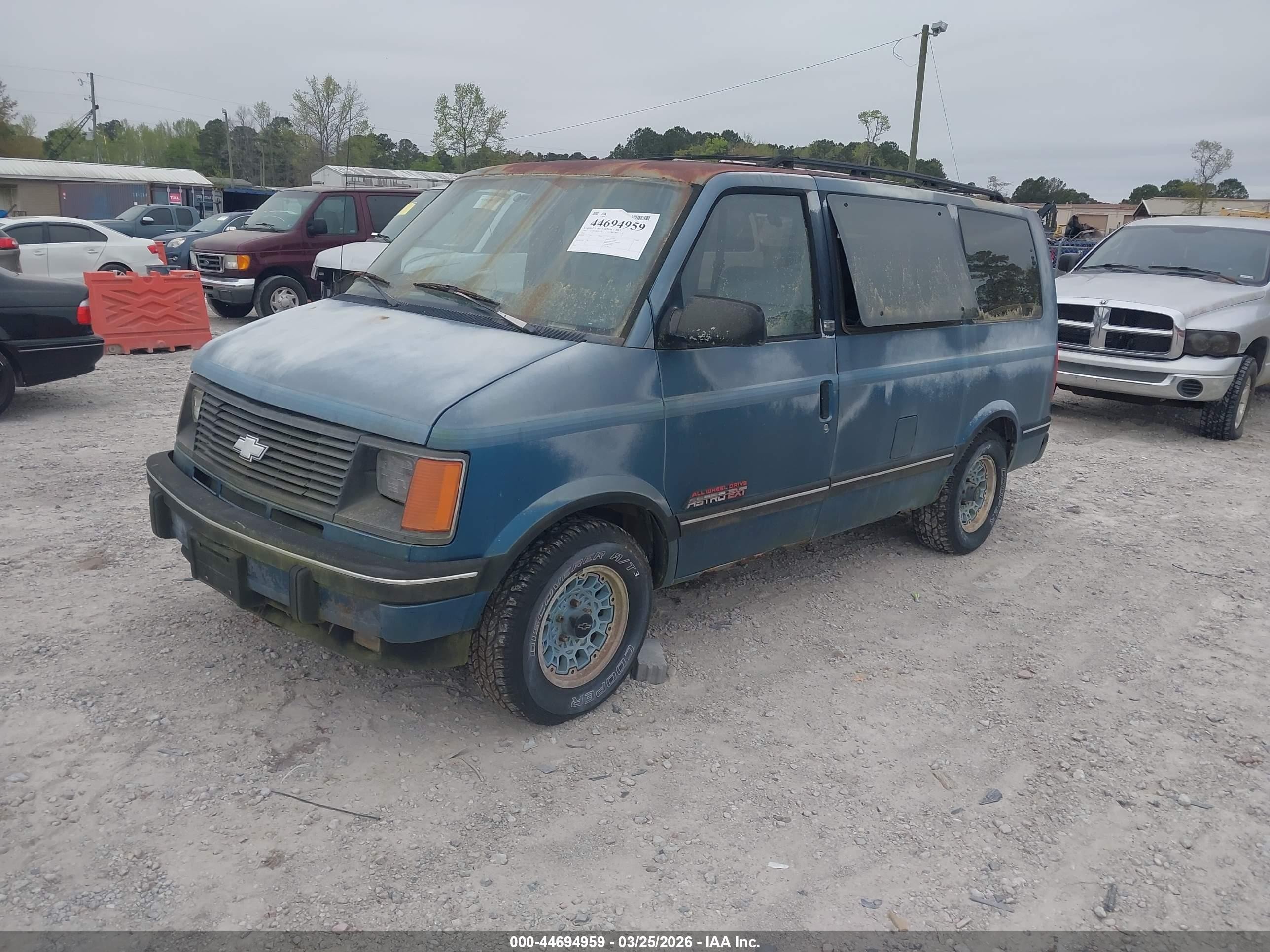 1991 Chevrolet Astro   Blue vin: 1GNEL19Z5MB123122