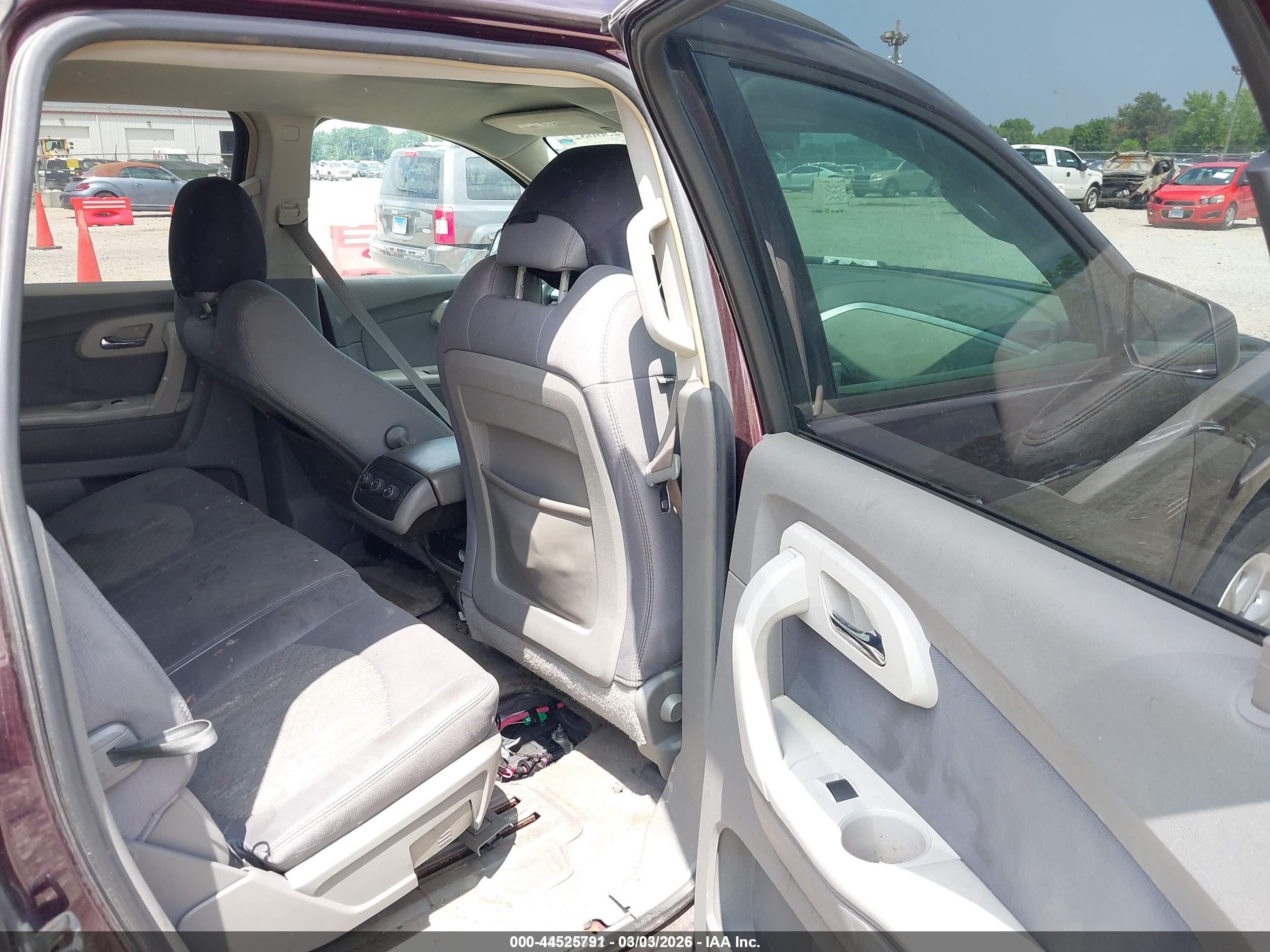 2009 Chevrolet Traverse Ls Purple vin: 1GNER13D99S175159