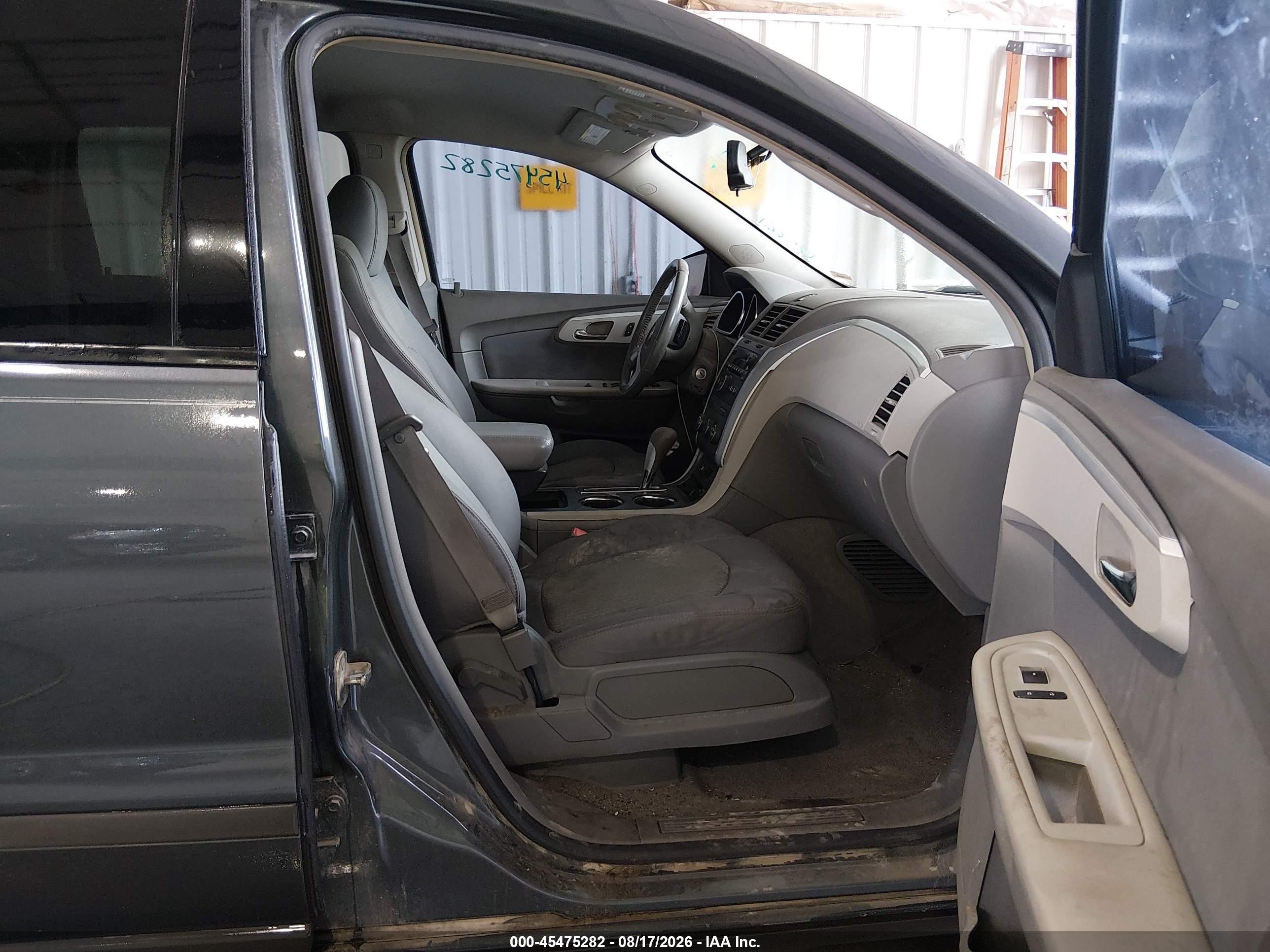2009 Chevrolet Traverse Ls Gray vin: 1GNER13DX9S160752
