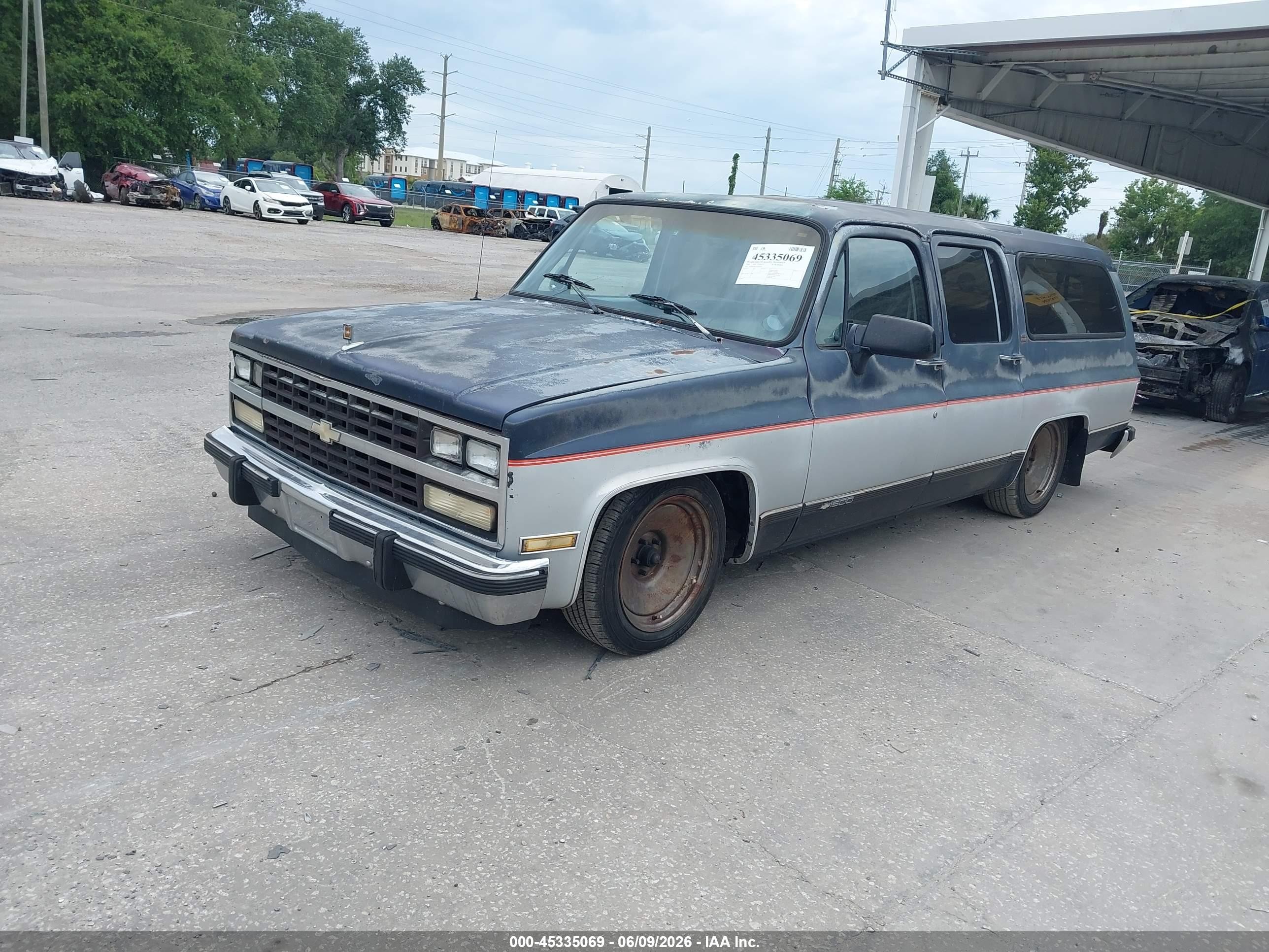 1990 Chevrolet Suburban R1500 Blue vin: 1GNER16K7LF180239