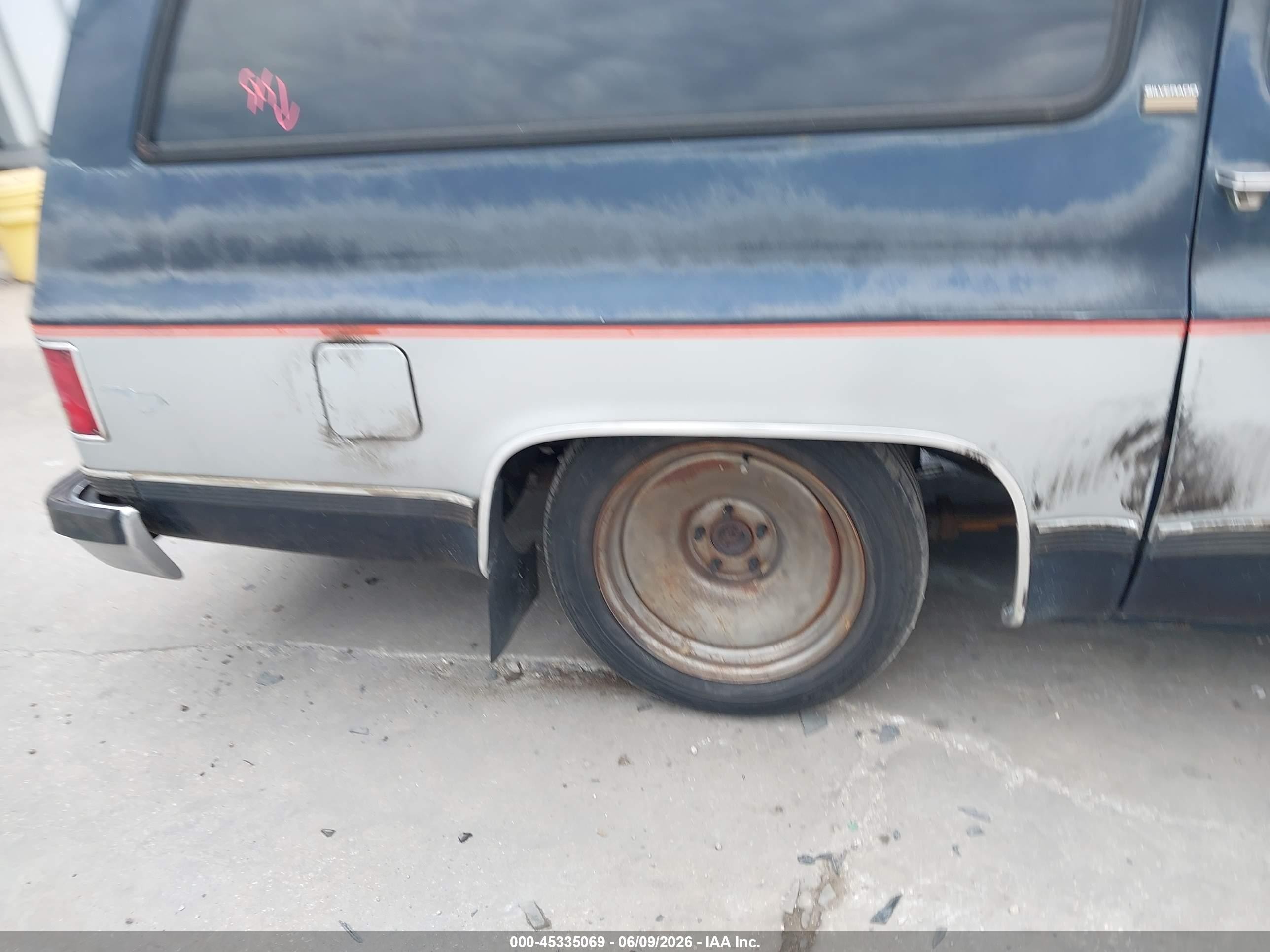 1990 Chevrolet Suburban R1500 Blue vin: 1GNER16K7LF180239