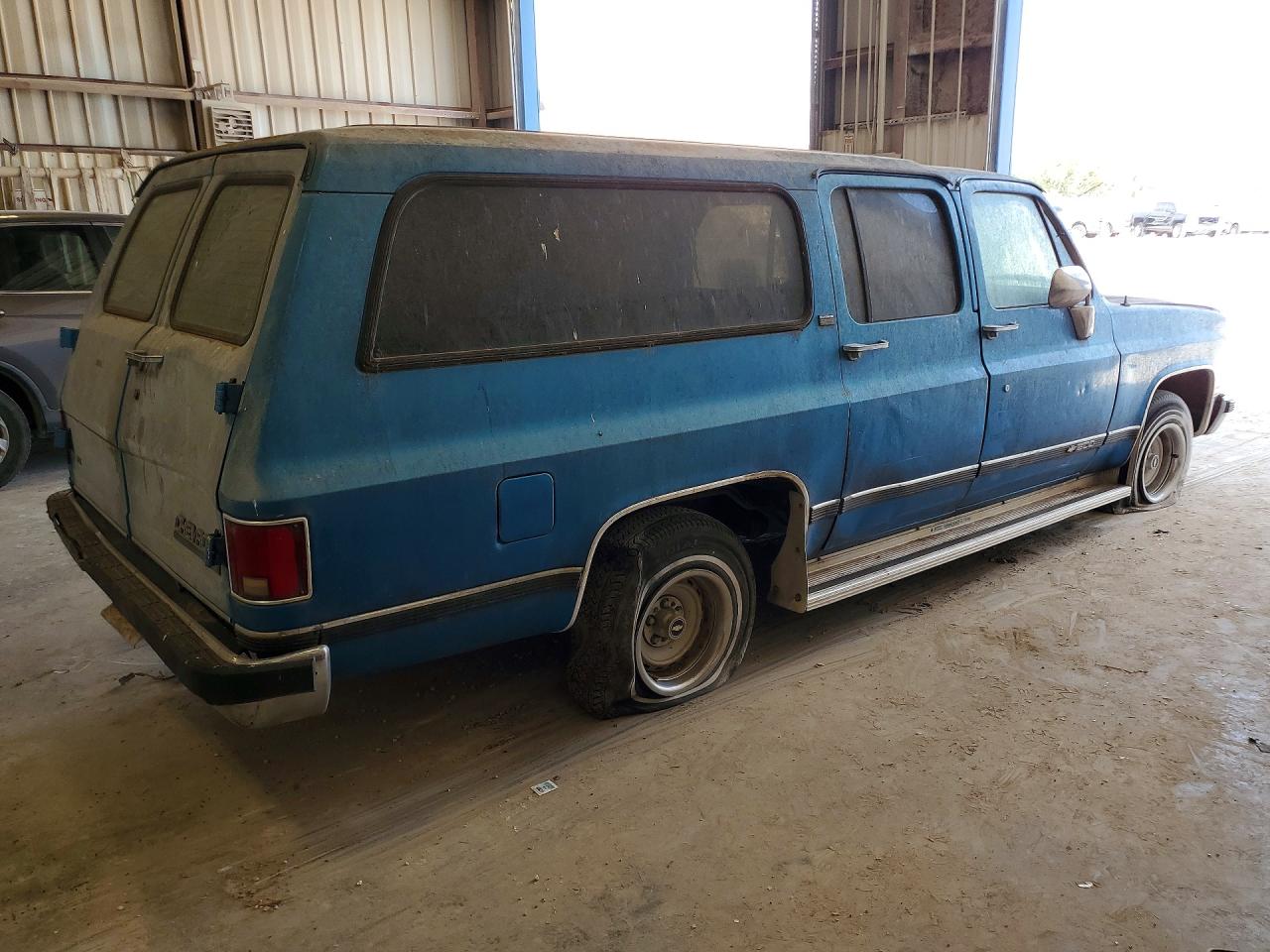 1991 Chevrolet Suburban R1500 Blue vin: 1GNER16KXMF151609