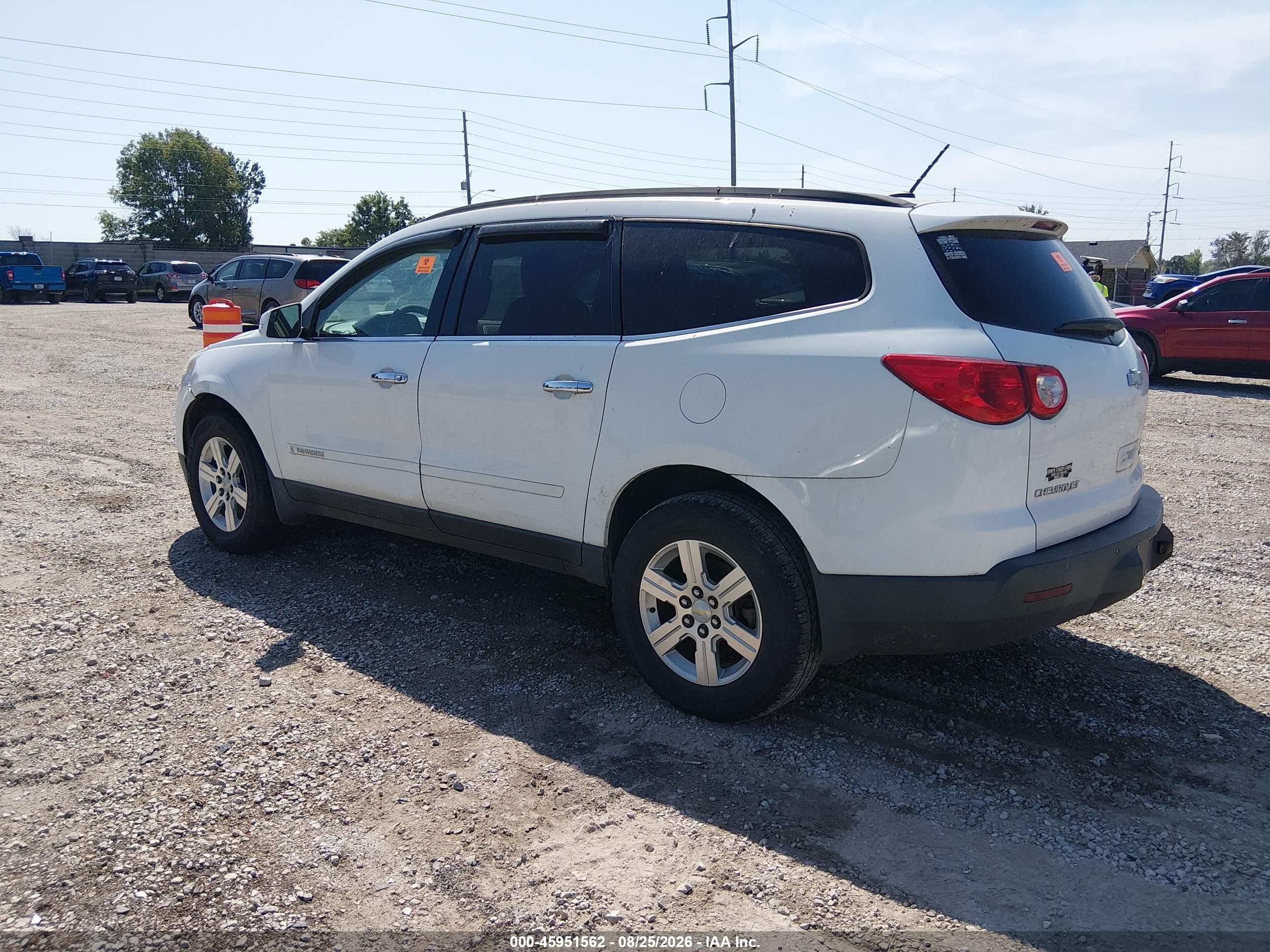 2009 Chevrolet Traverse Lt White vin: 1GNER23D19S102907