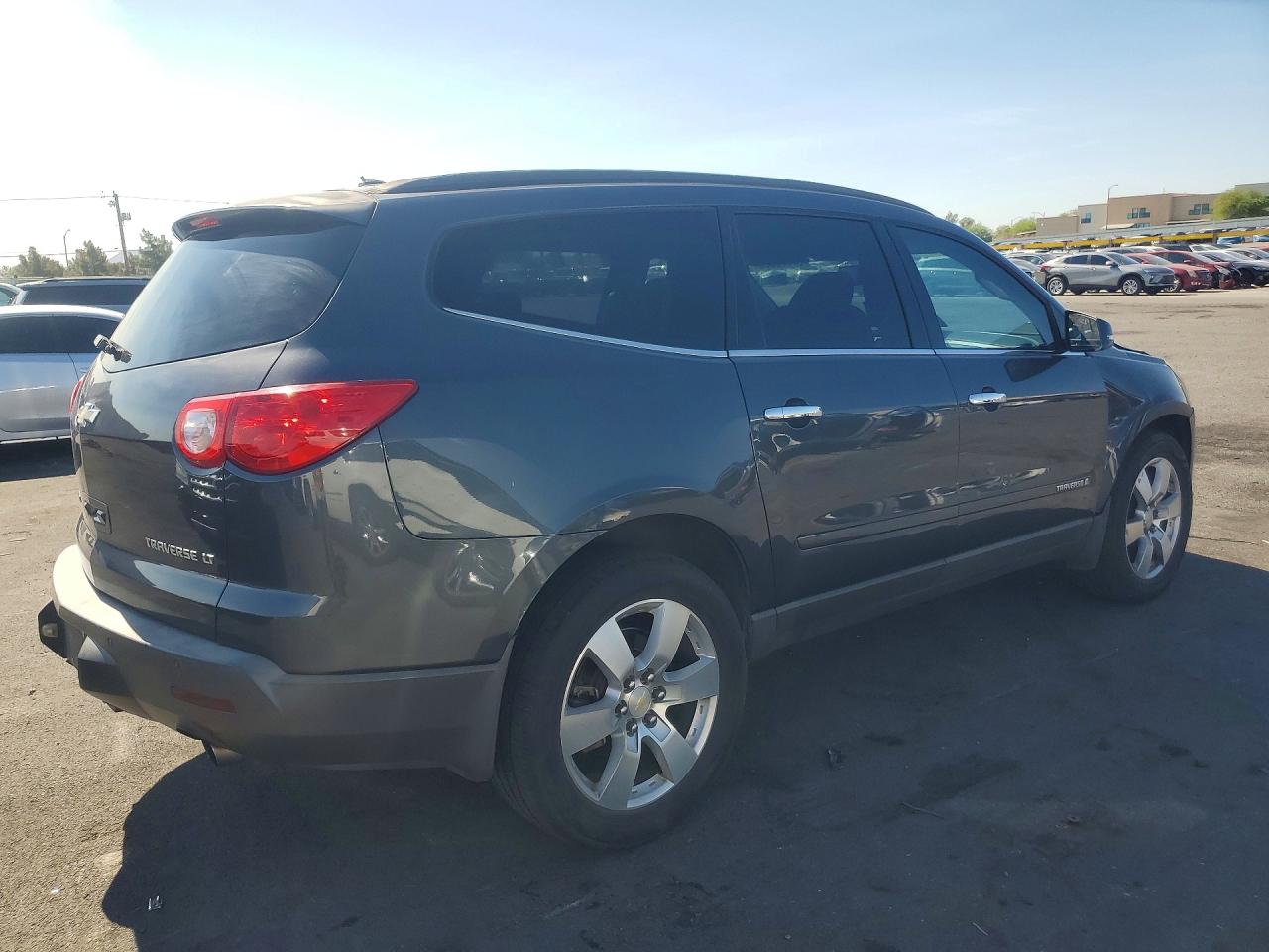 2009 Chevrolet Traverse Lt Gray vin: 1GNER23D29S102995