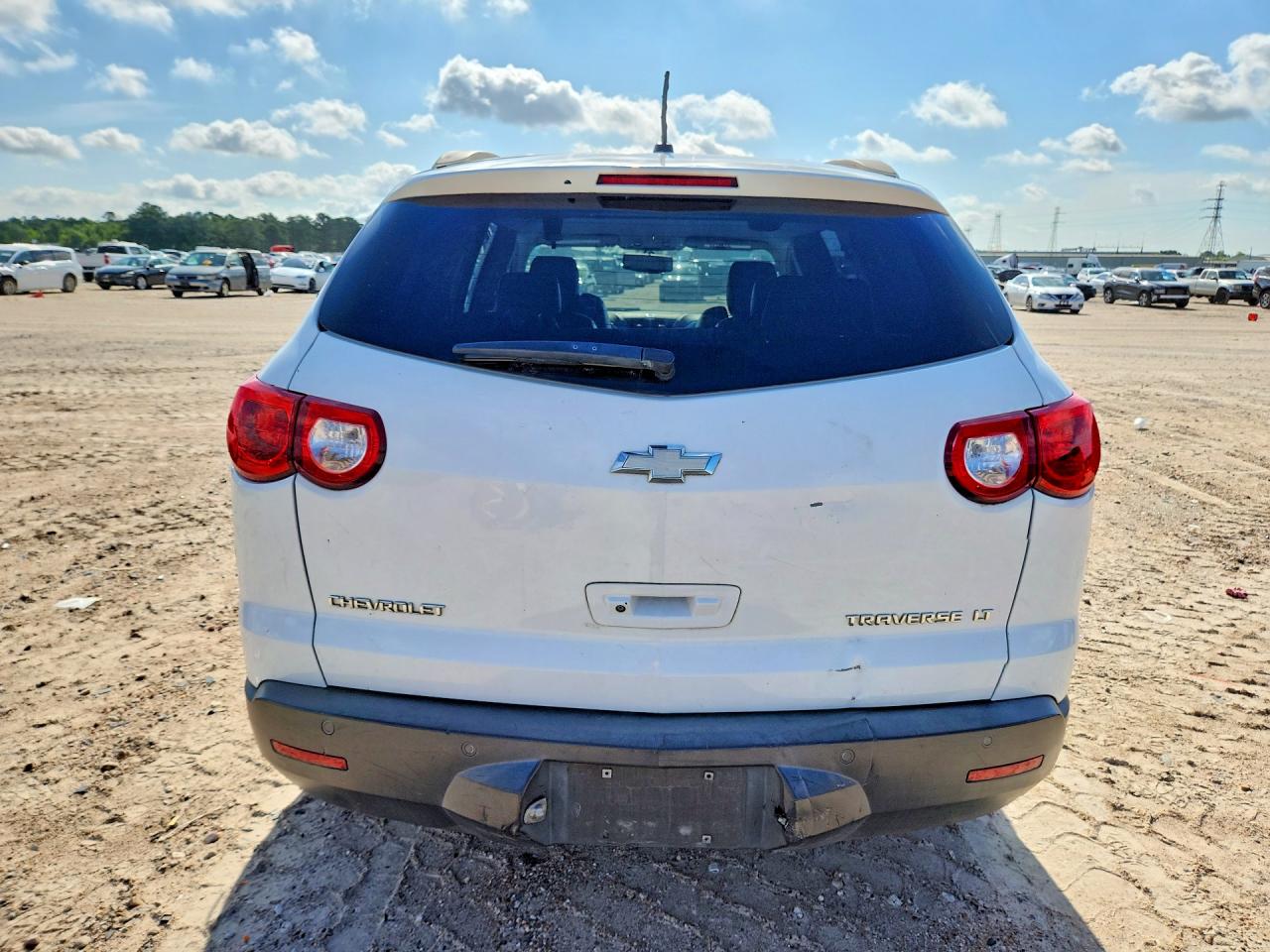 2009 Chevrolet Traverse Lt White vin: 1GNER23D89S172114