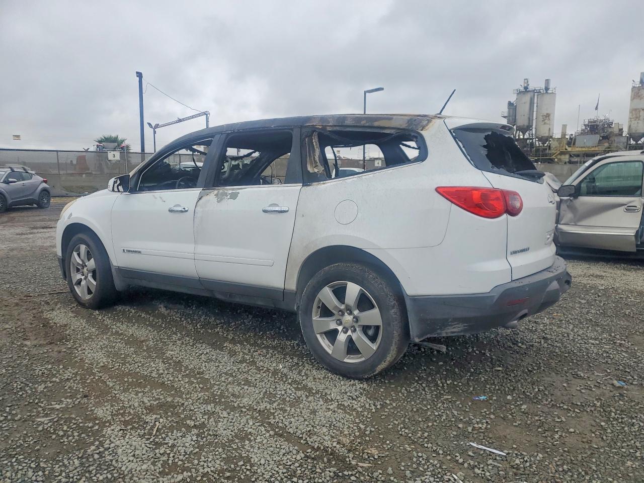 2009 Chev Traverse Lt White vin: 1GNER23D99S109491