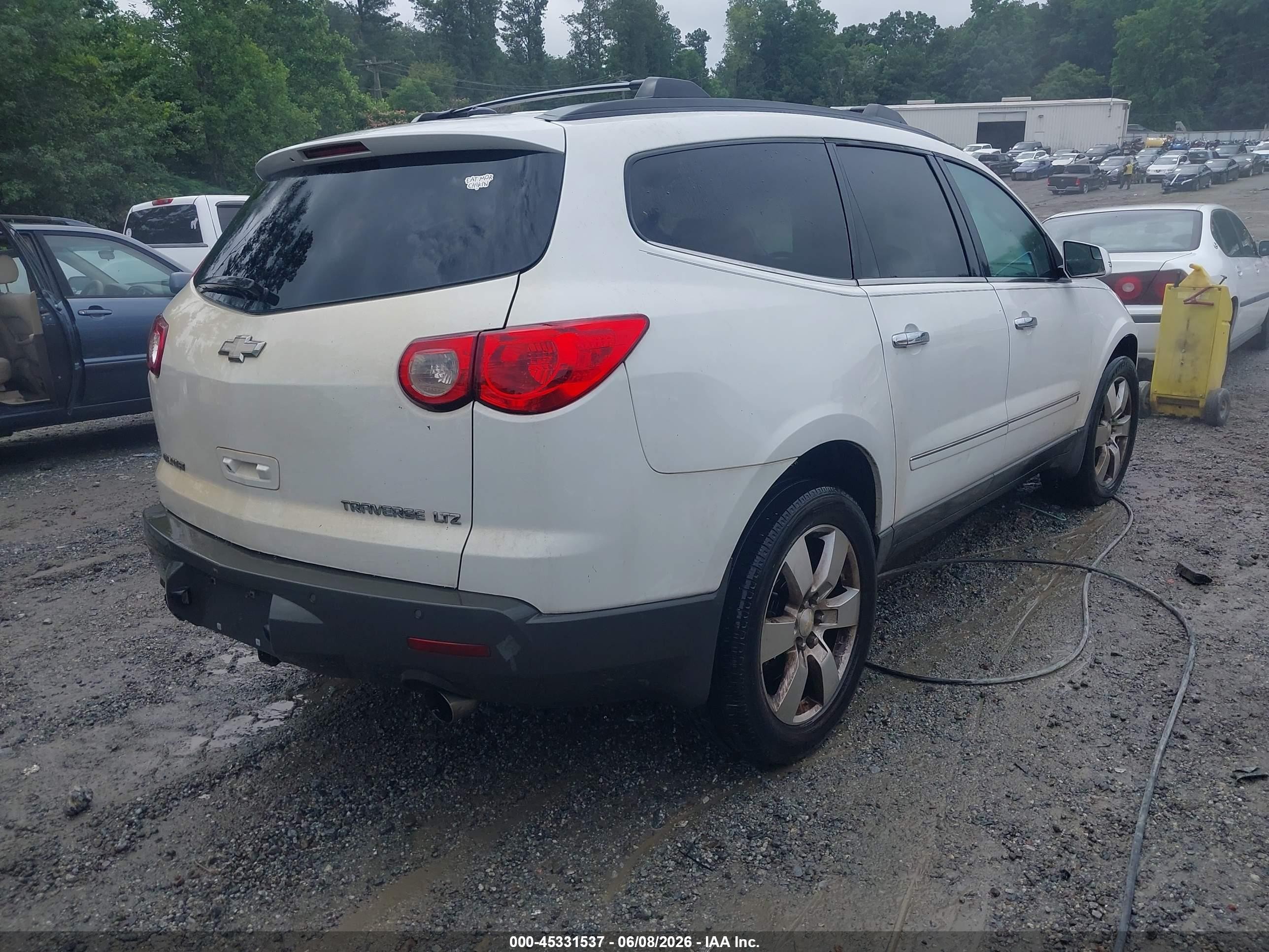 2009 Chevrolet Traverse Ltz White vin: 1GNER33D79S112993