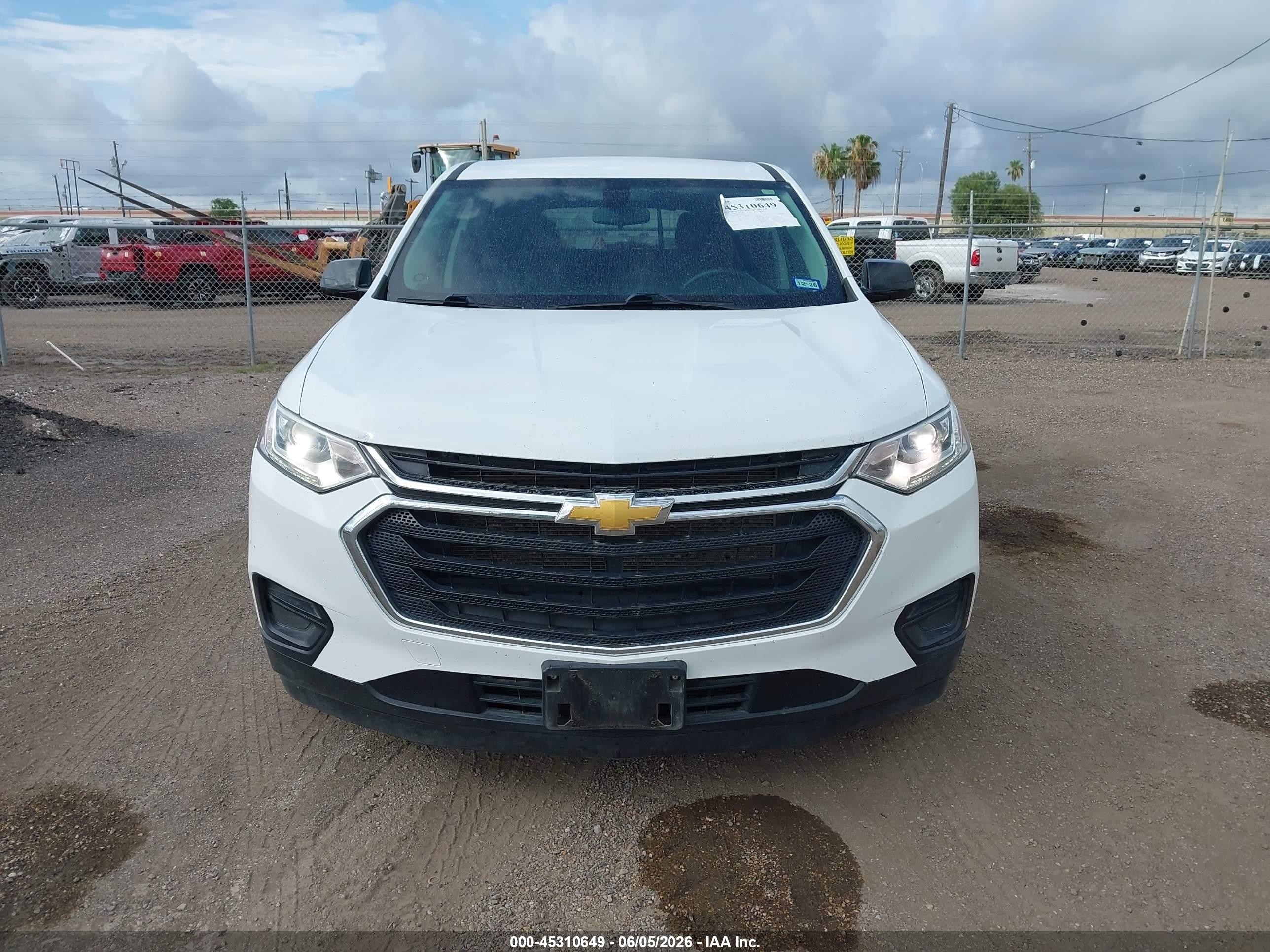 2020 Chevrolet Traverse Fwd Ls White vin: 1GNERFKW2LJ179003