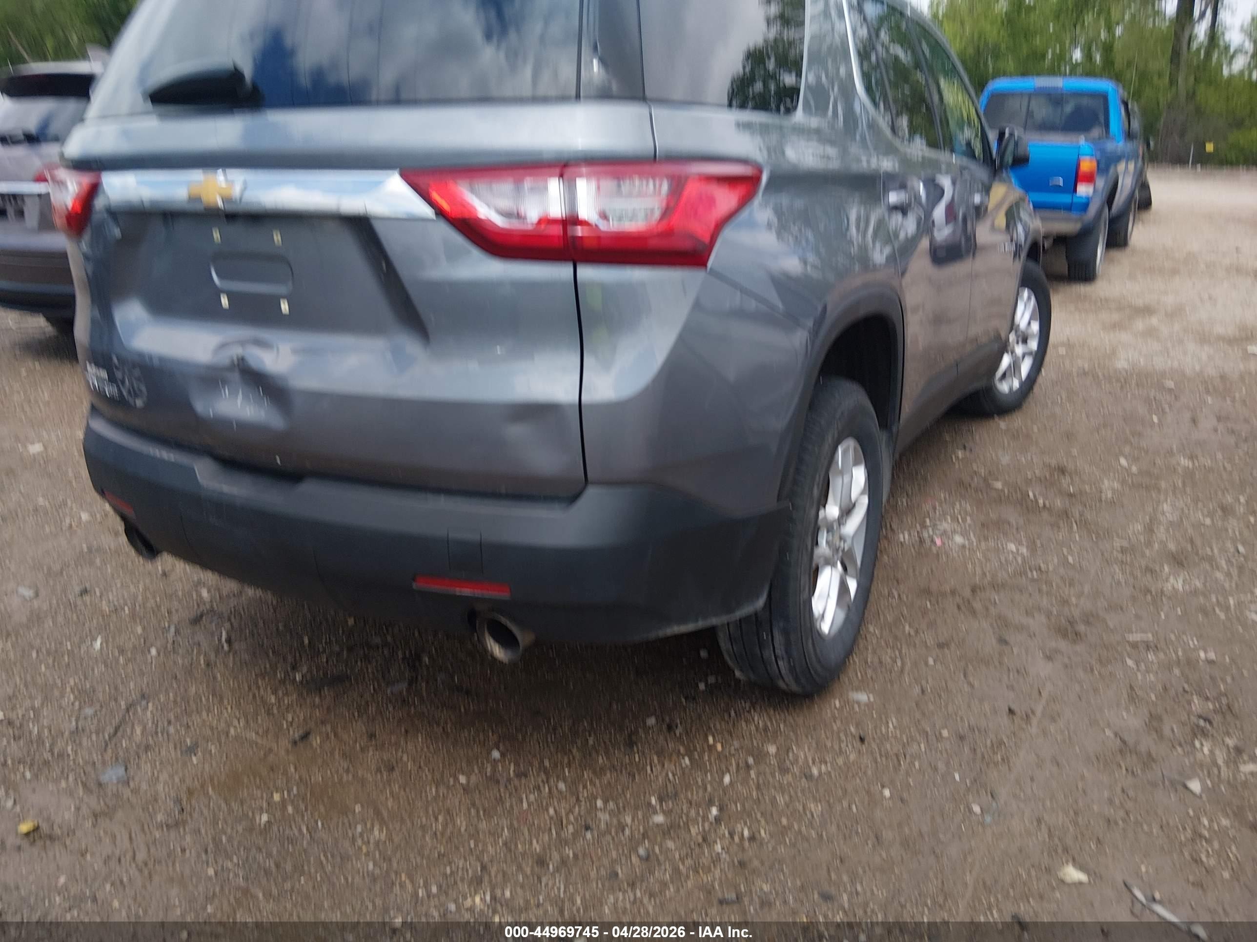 2020 Chevrolet Traverse Fwd Ls Серый vin: 1GNERFKW8LJ224963