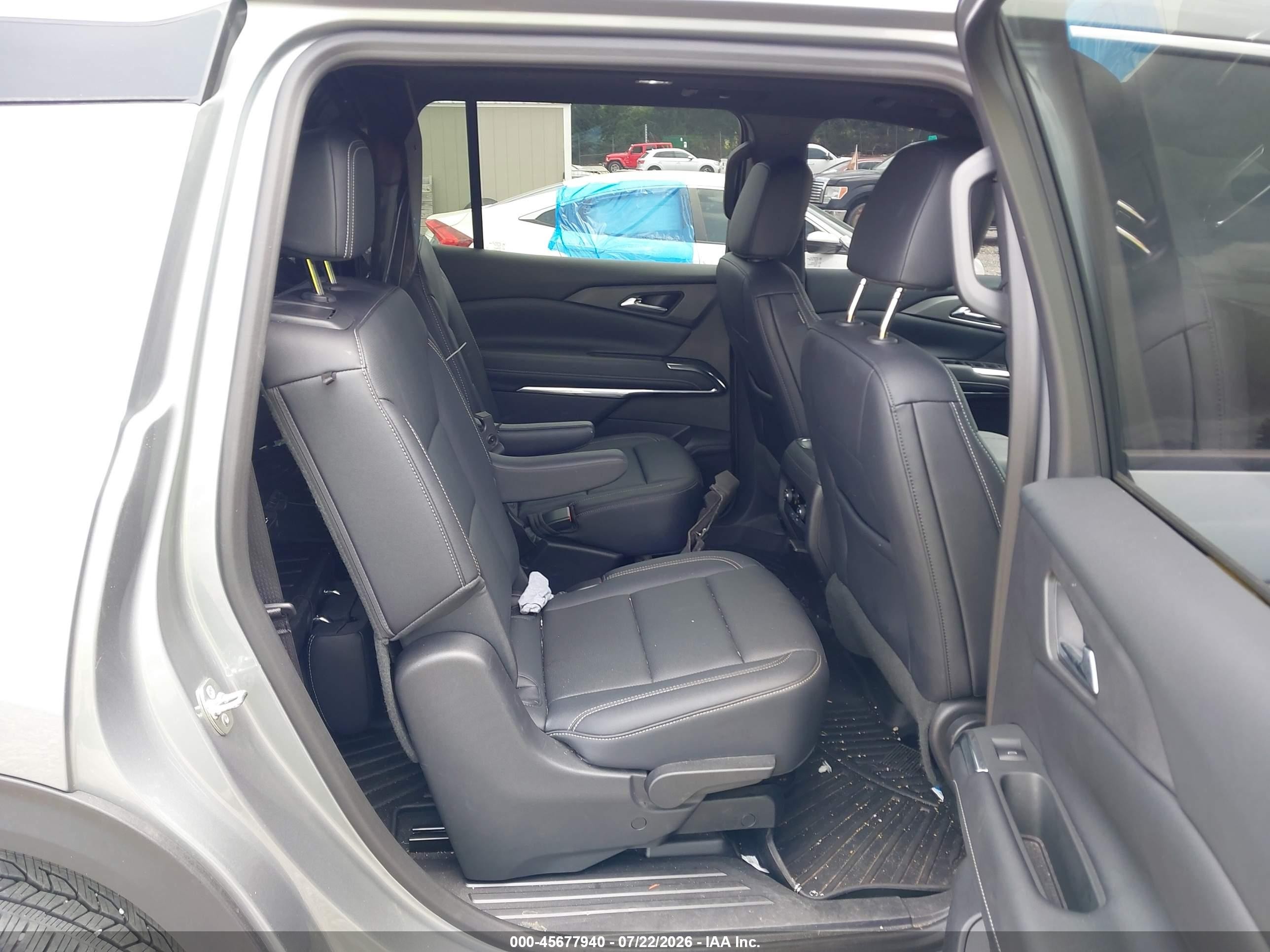 2026 Chevrolet Traverse Fwd Lt Gray vin: 1GNERGKS1TJ146352