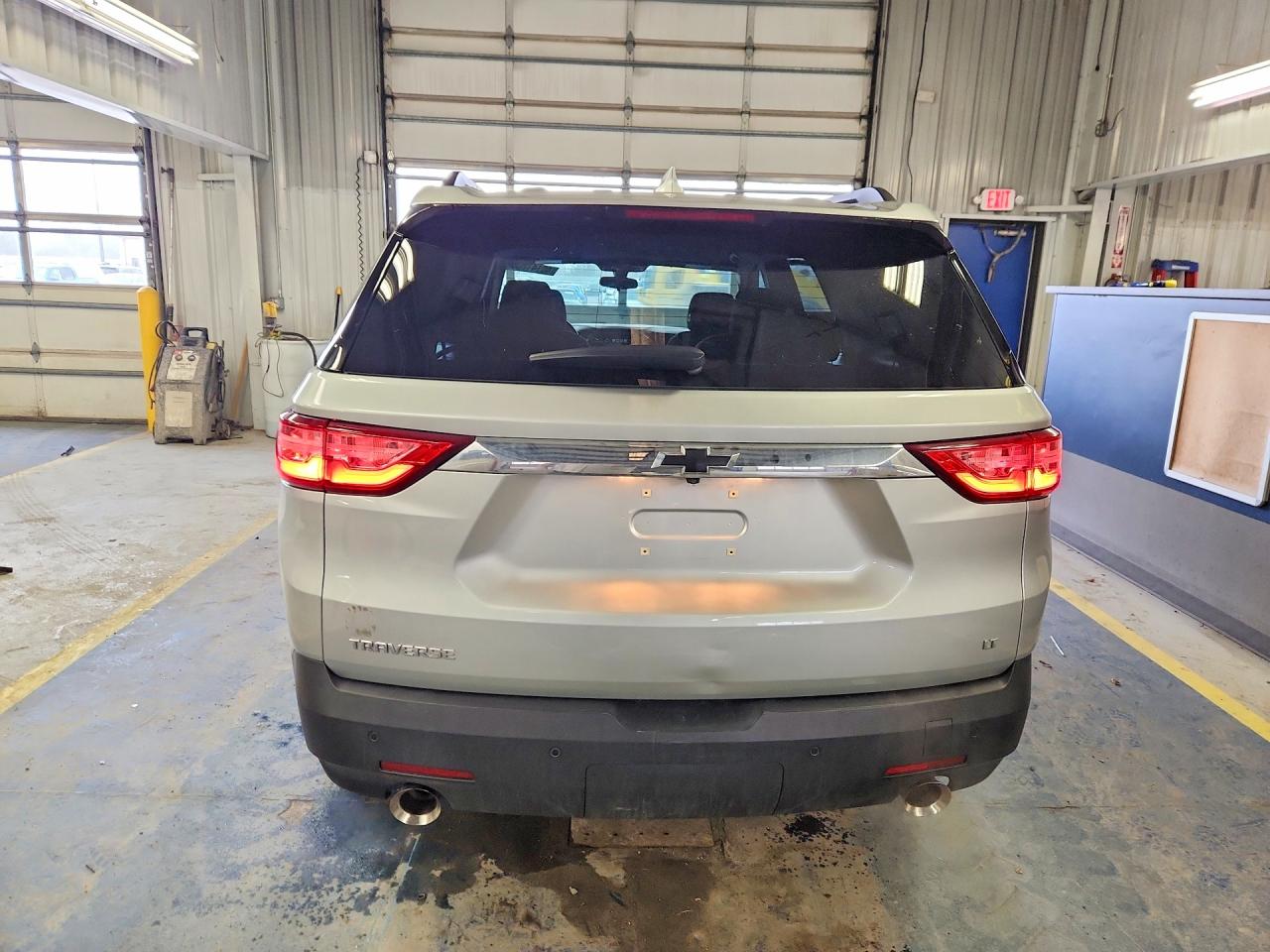 2019 Chevrolet Traverse Lt Silver vin: 1GNERGKW4KJ109362