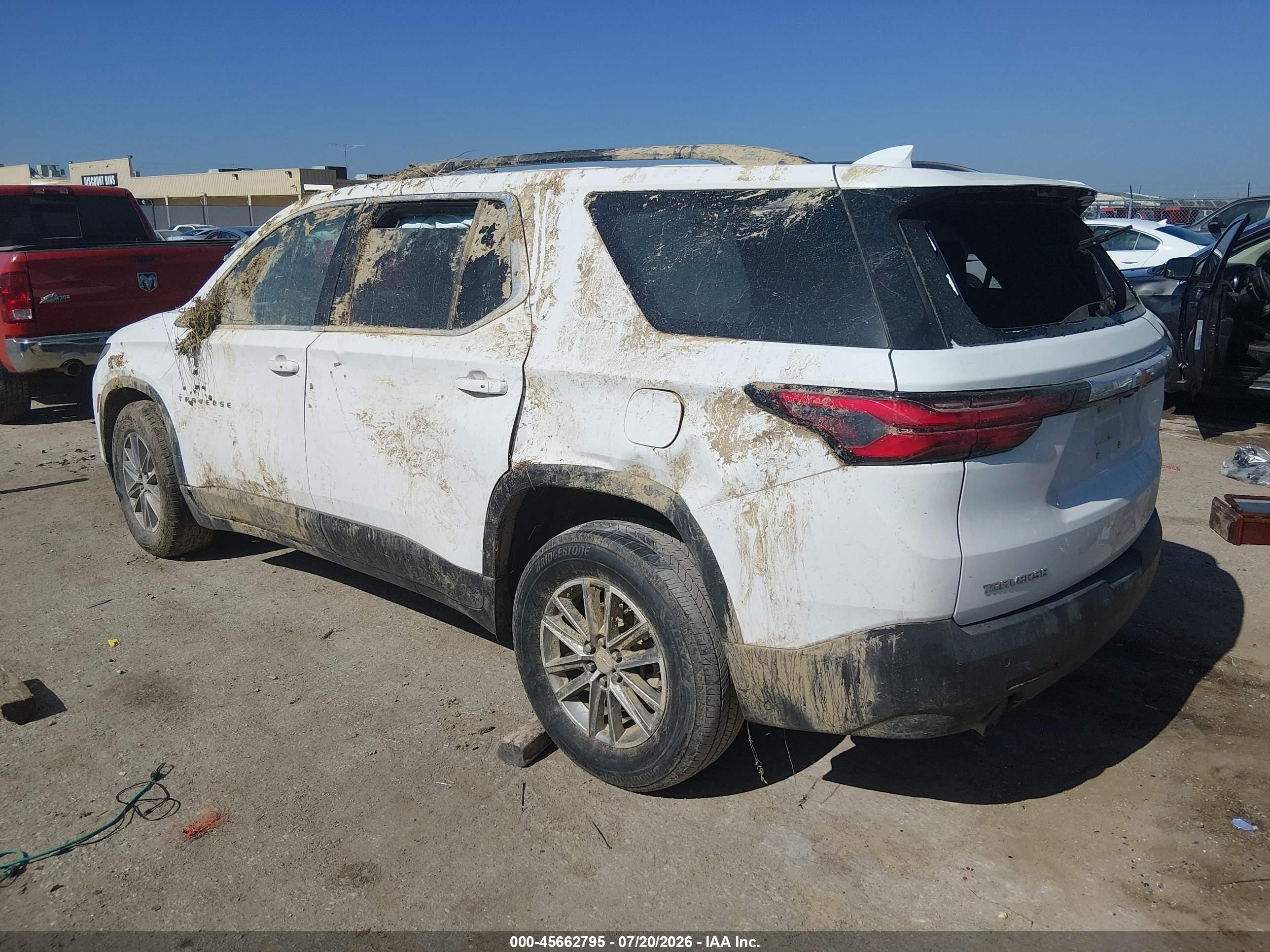 2023 Chevrolet Traverse Fwd Lt Cloth White vin: 1GNERGKW7PJ132318