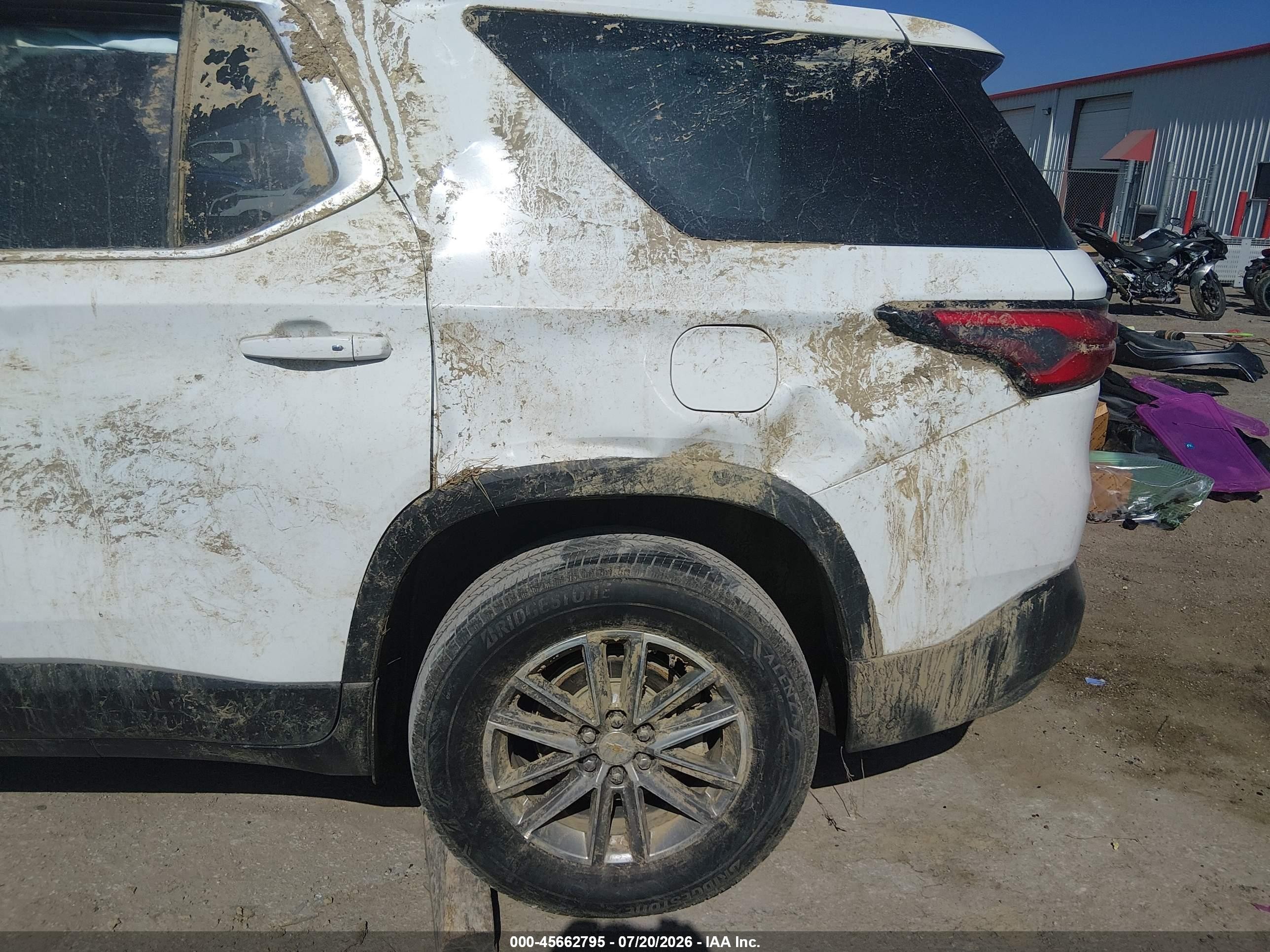 2023 Chevrolet Traverse Fwd Lt Cloth White vin: 1GNERGKW7PJ132318