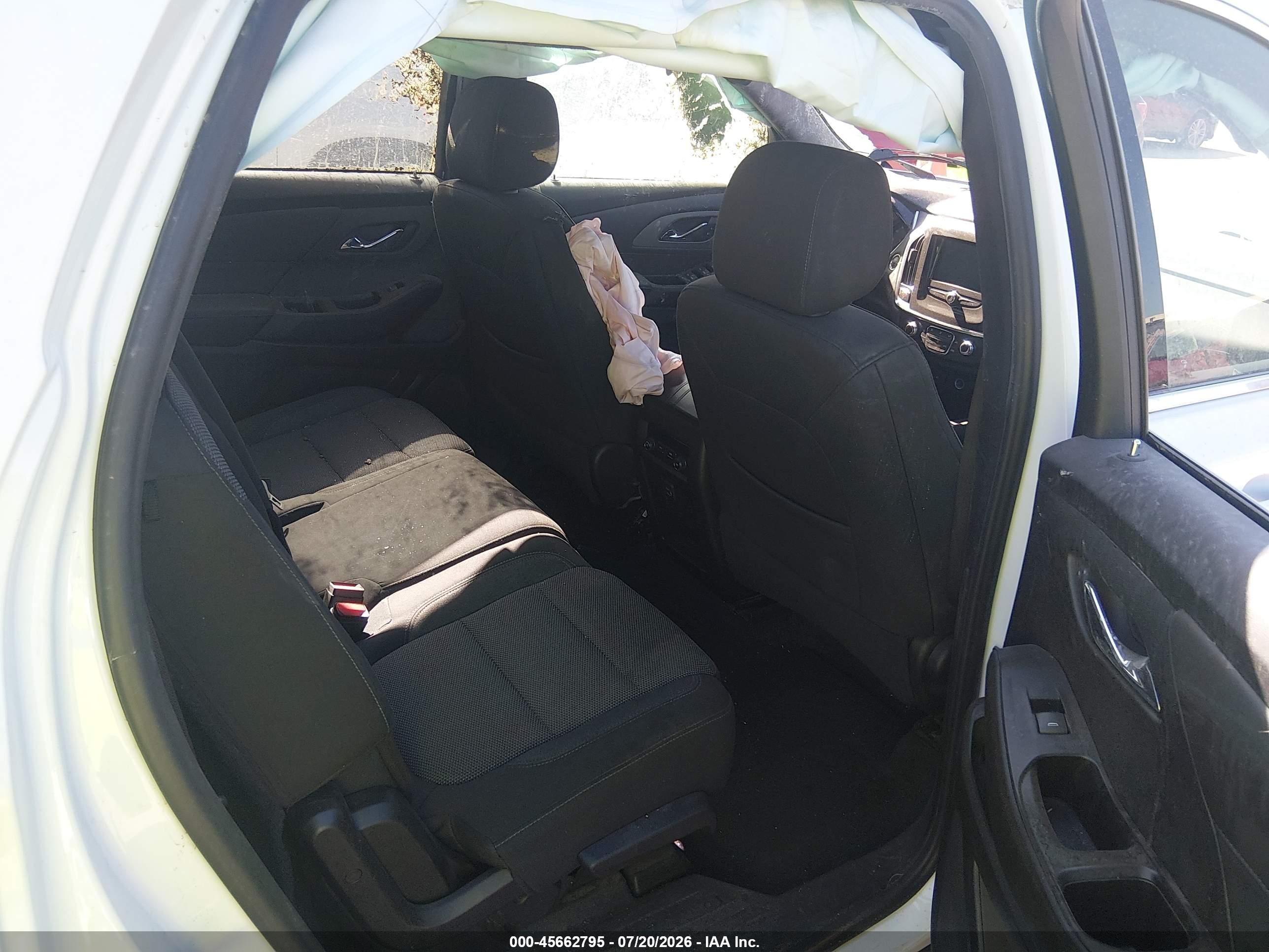 2023 Chevrolet Traverse Fwd Lt Cloth White vin: 1GNERGKW7PJ132318