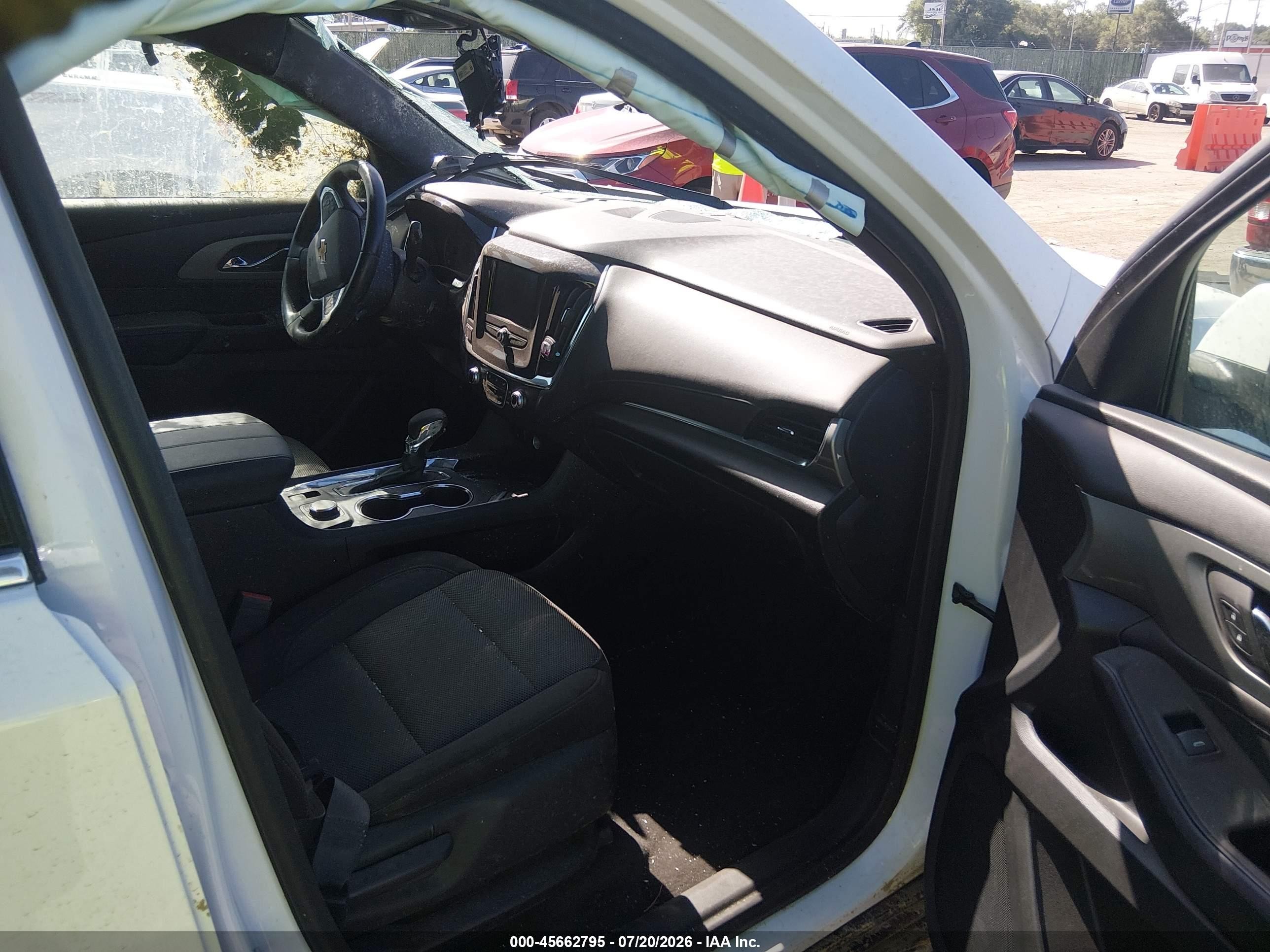 2023 Chevrolet Traverse Fwd Lt Cloth White vin: 1GNERGKW7PJ132318