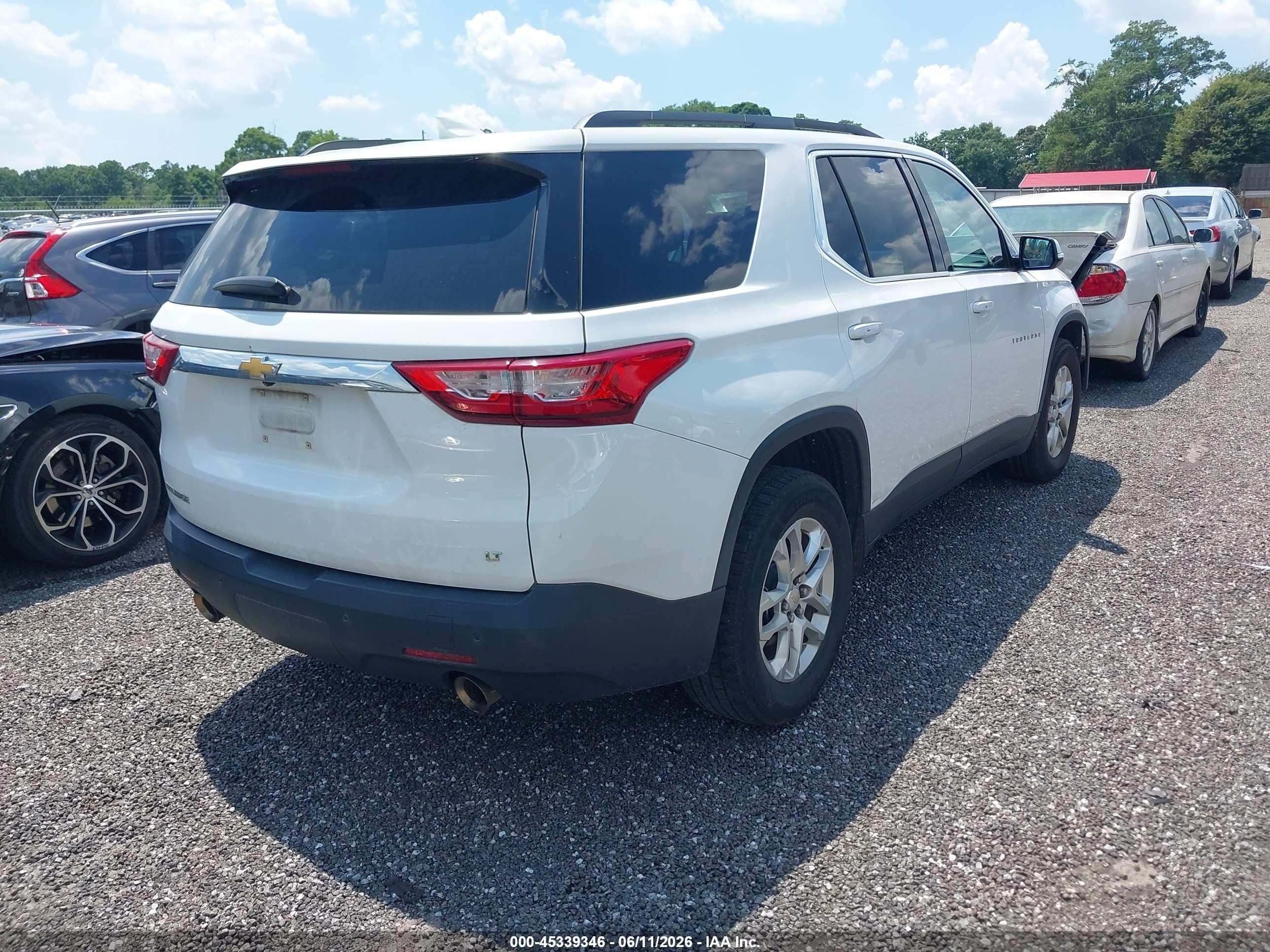 2019 Chevrolet Traverse 1lt White vin: 1GNERGKW8KJ145930