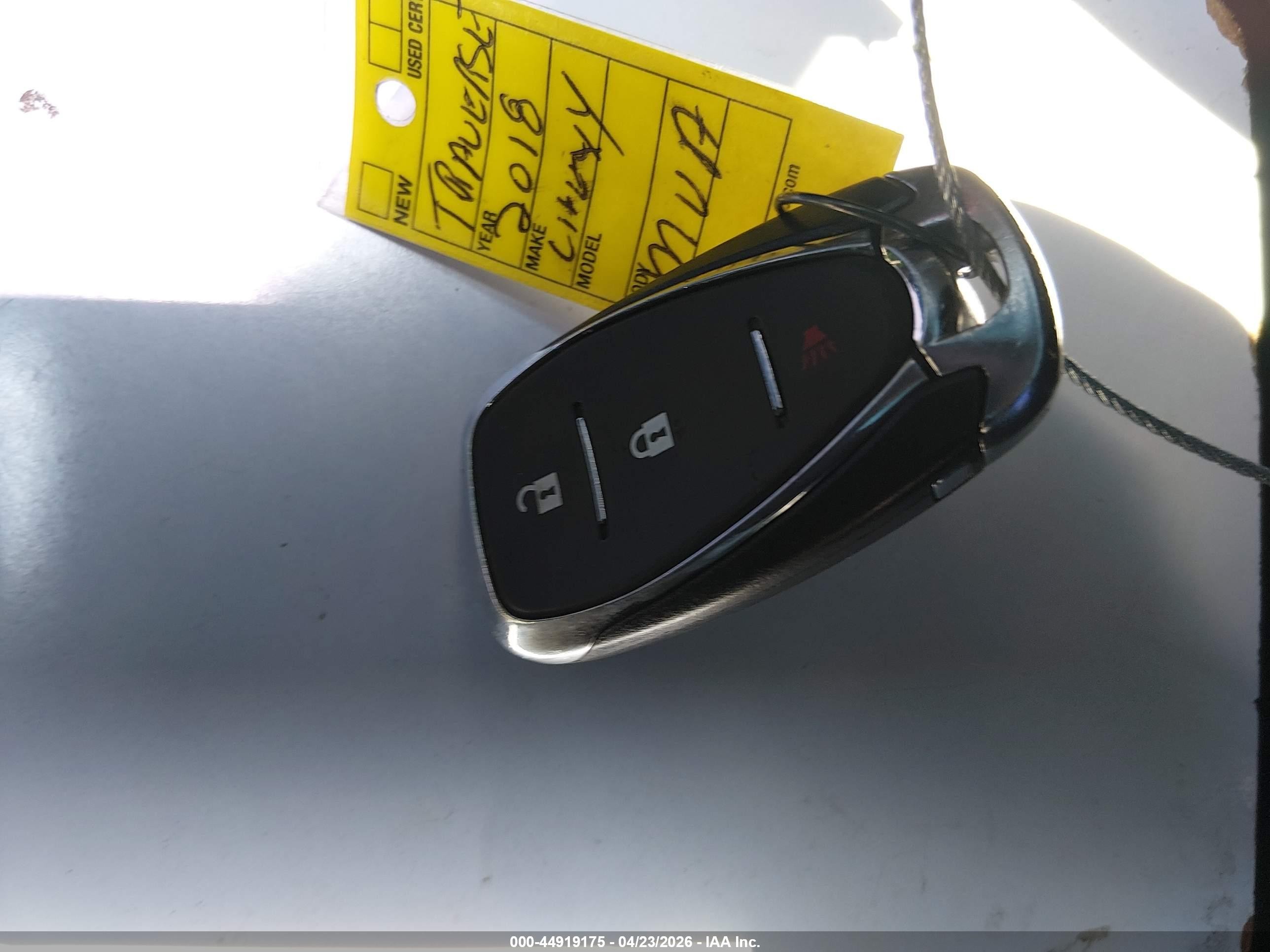 2018 Chevrolet Traverse 1lt Silver vin: 1GNERGKWXJJ187286