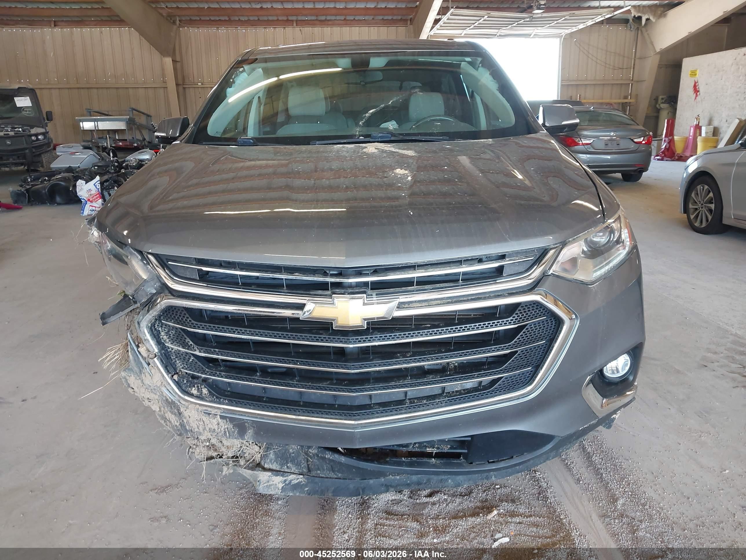 2019 Chevrolet Traverse 1lt Gray vin: 1GNERGKWXKJ154807
