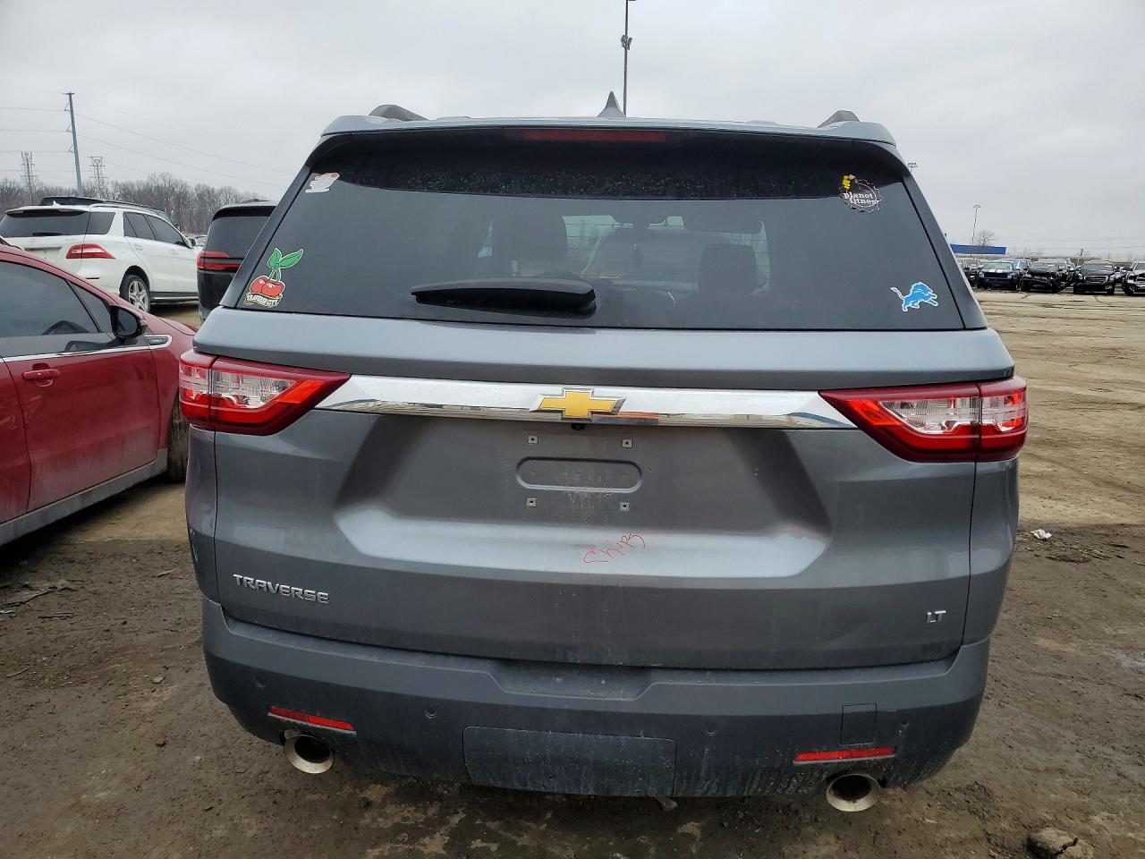 2019 Chevrolet Traverse Lt Silver vin: 1GNERGKWXKJ218134
