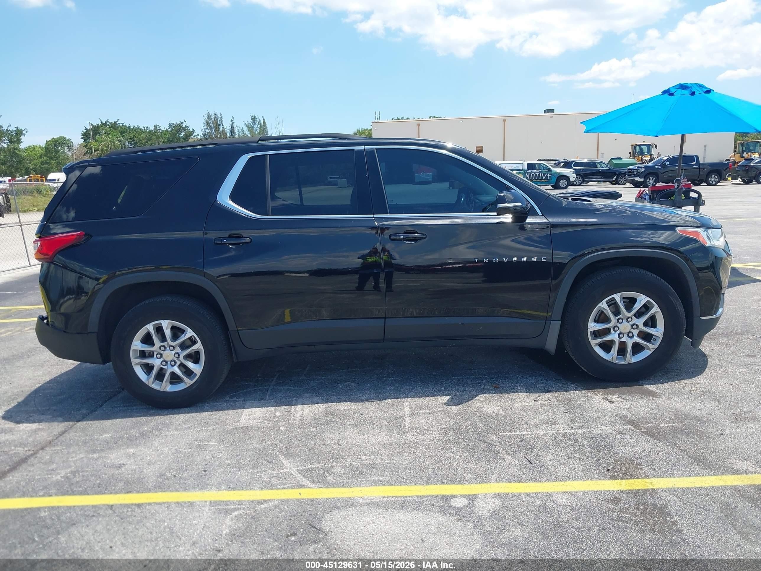 2019 Chevrolet Traverse 1lt Черный vin: 1GNERGKWXKJ226234