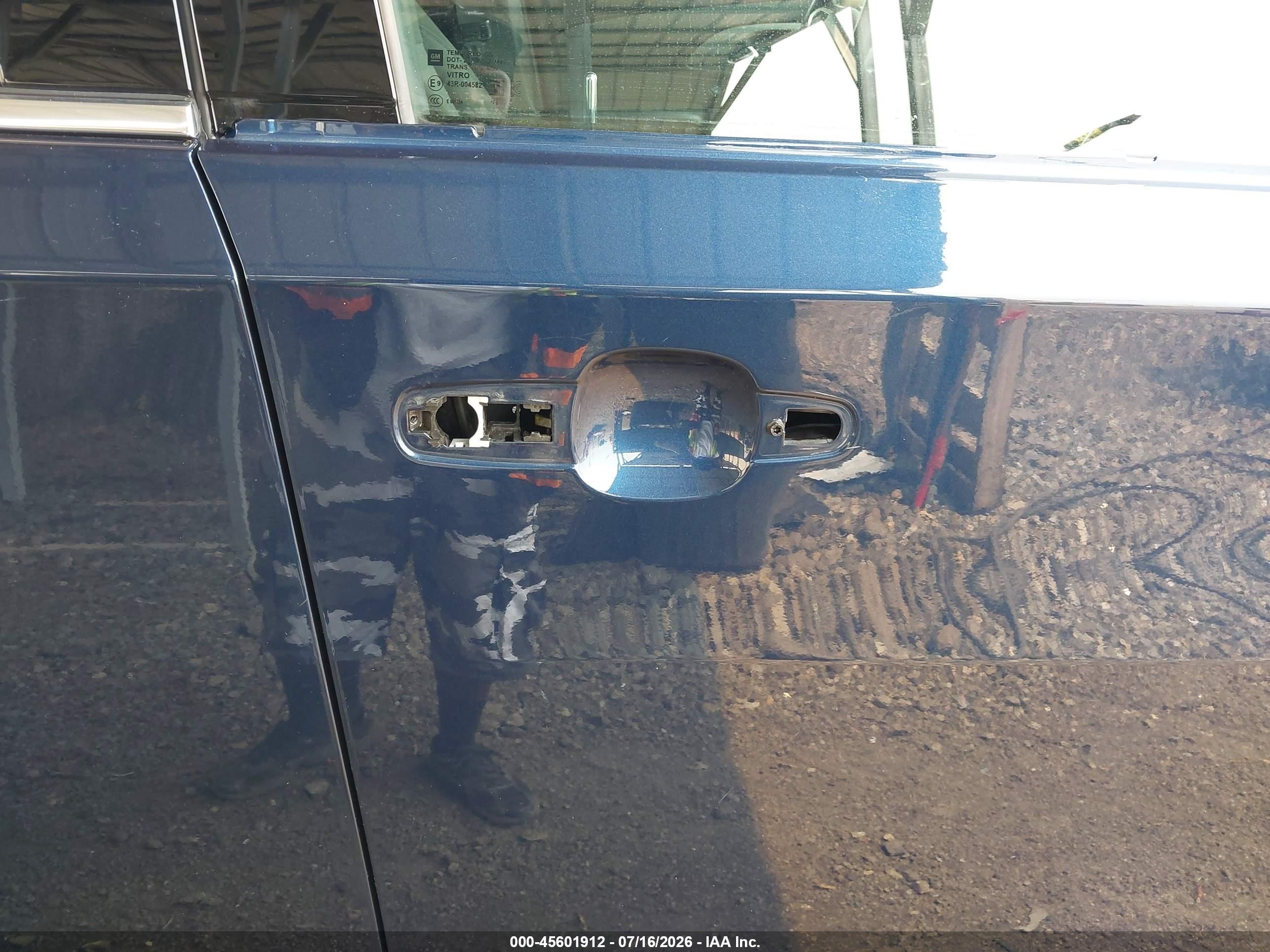 2023 Chevrolet Traverse Fwd Lt Cloth Blue vin: 1GNERGKWXPJ294167