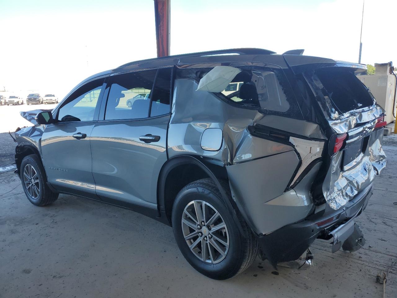 2025 Chevrolet Traverse Lt Серый vin: 1GNERGRS0SJ215617