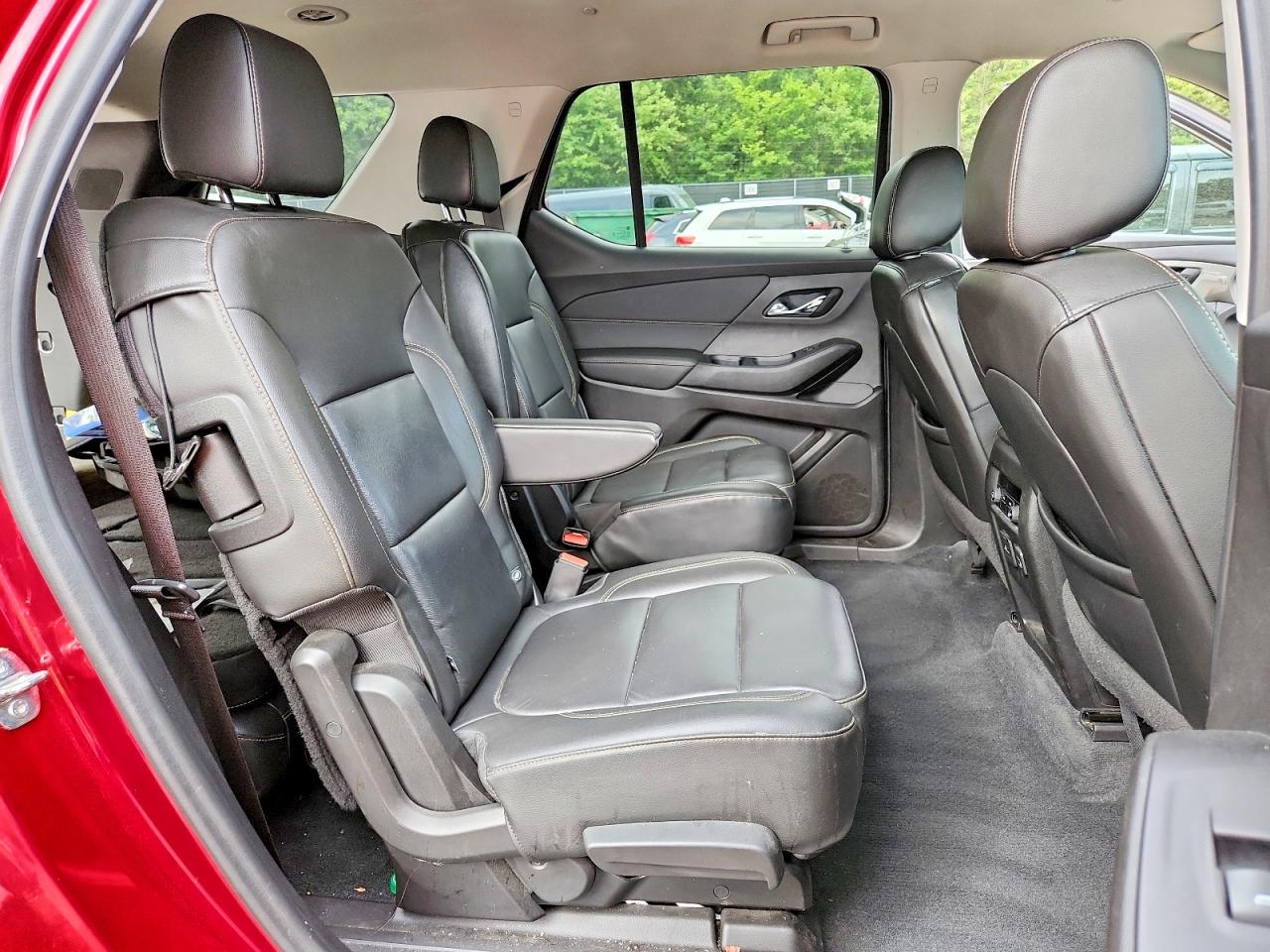 2021 Chevrolet Traverse Rs Red vin: 1GNERJKW0MJ210415