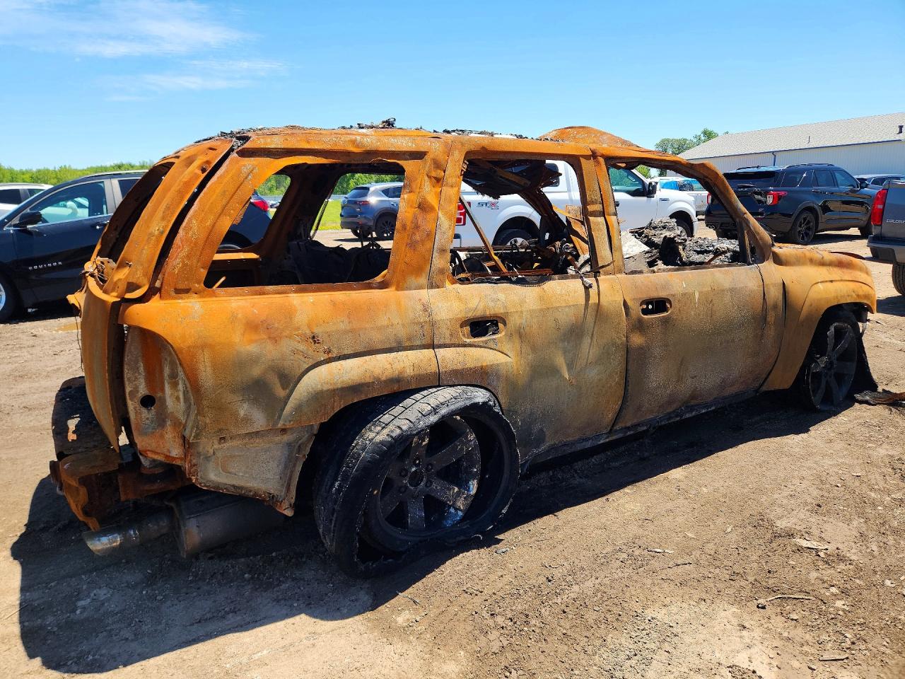 2007 Chevrolet Trailblazer Ss Burn vin: 1GNES13H672210342
