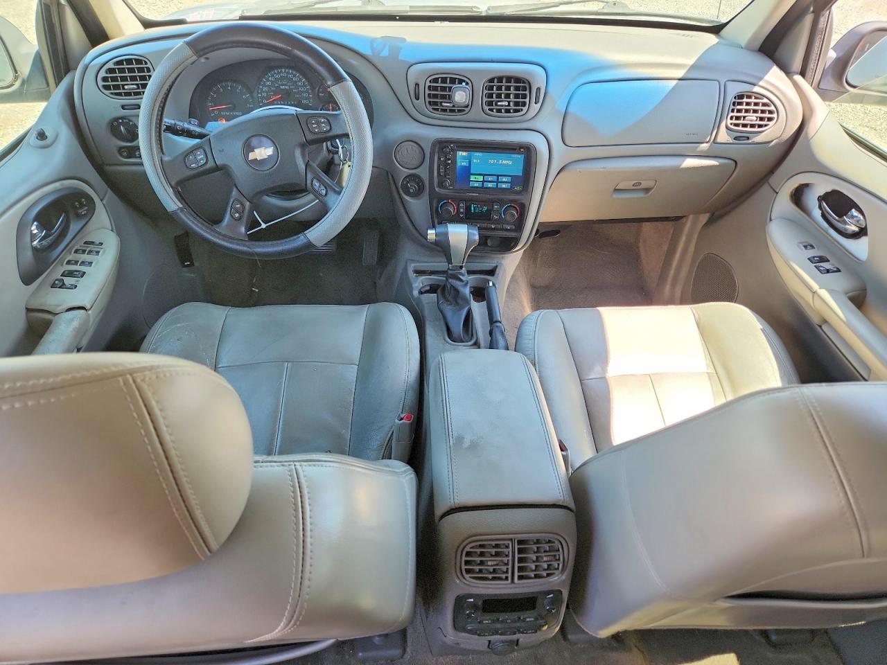 2007 Chevrolet Trailblazer Ls Серебряный vin: 1GNES13M372262735